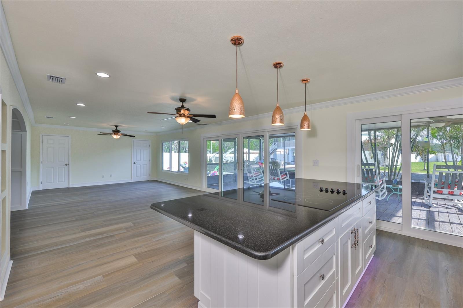 10922 Park Dr Property Photo 26