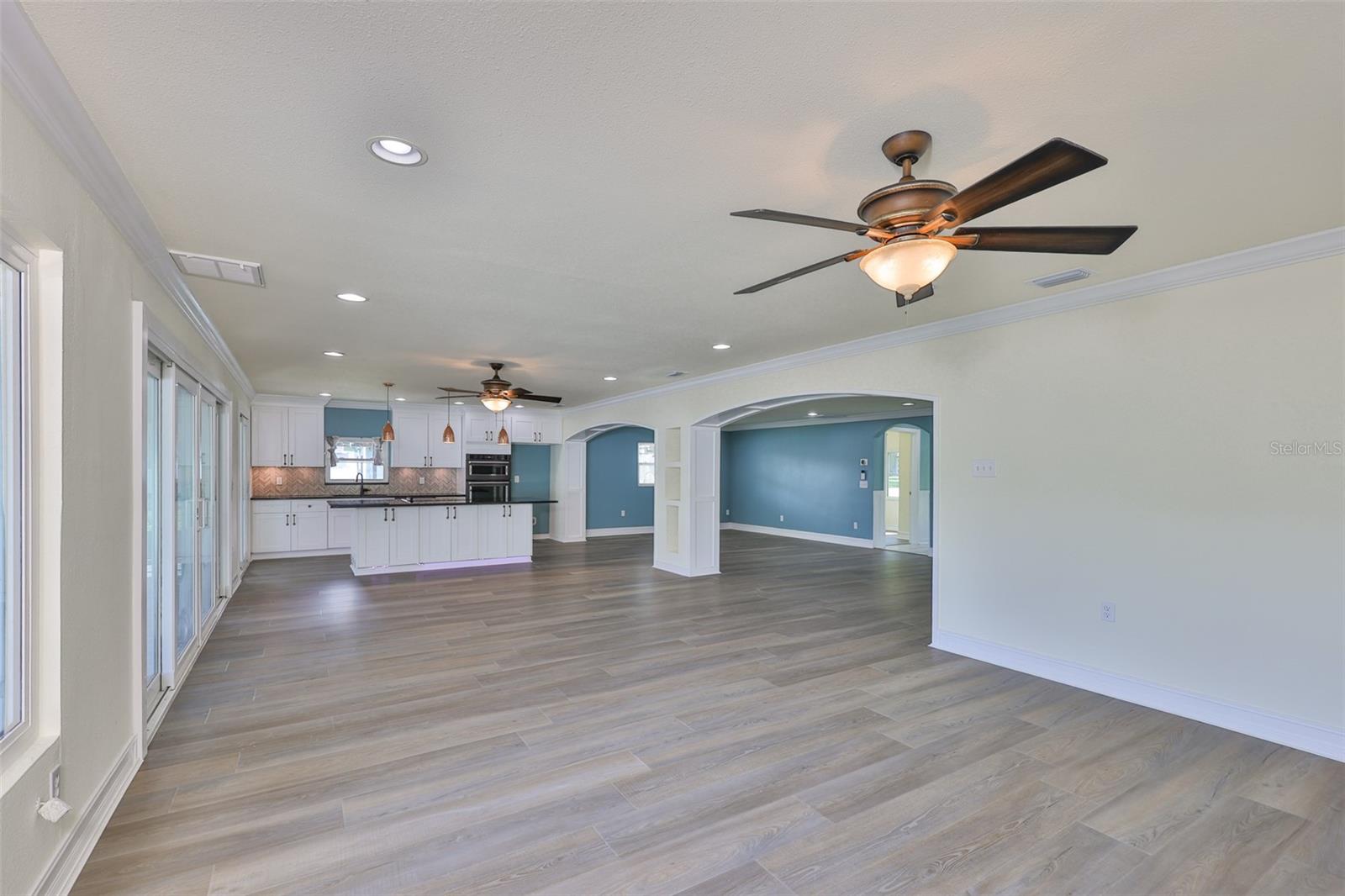 10922 Park Dr Property Photo 30