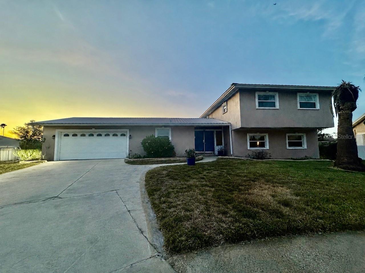 8725 Palisades Dr Property Photo 1