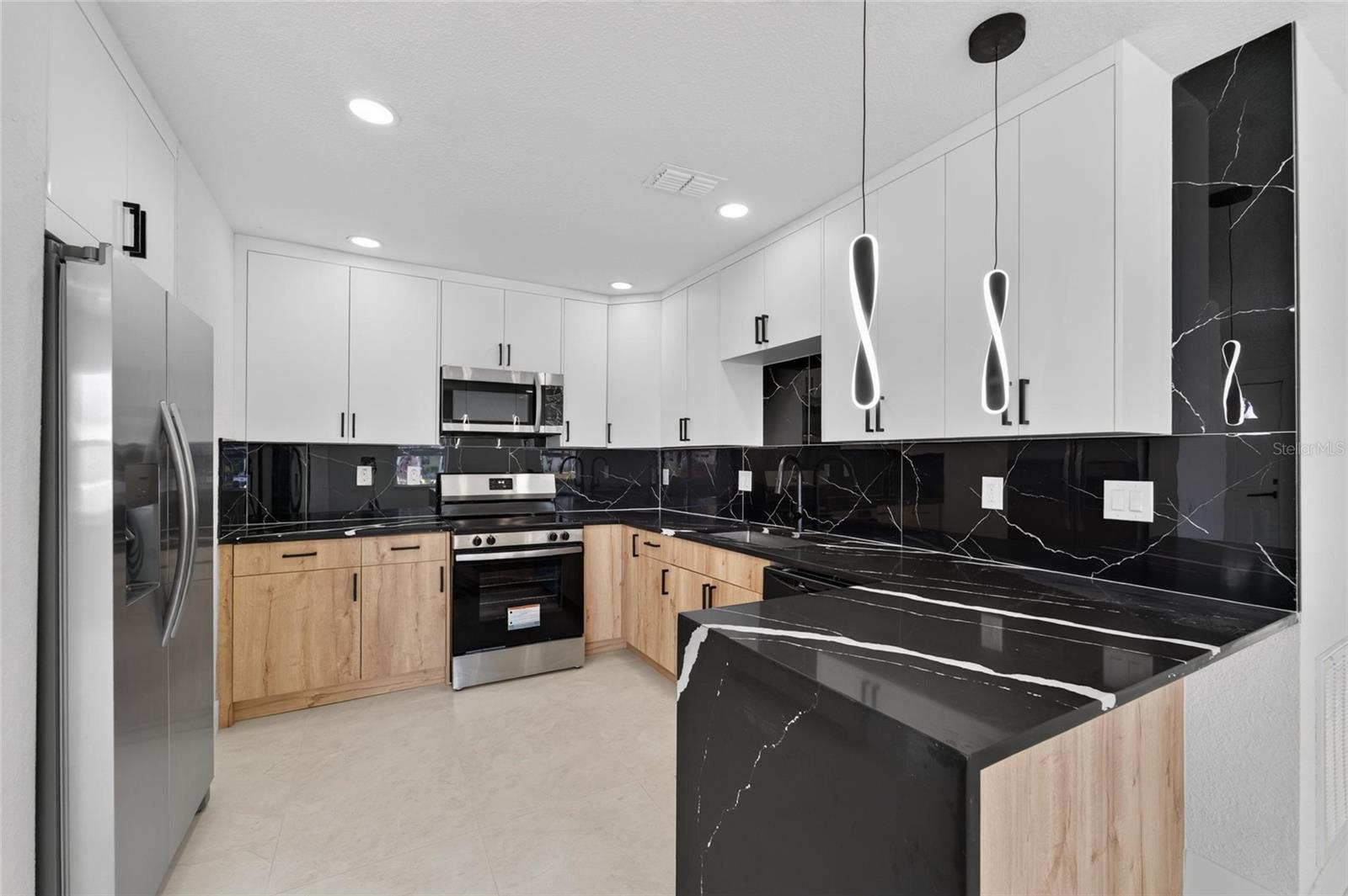 4711 W Lawn Ave Property Photo 16