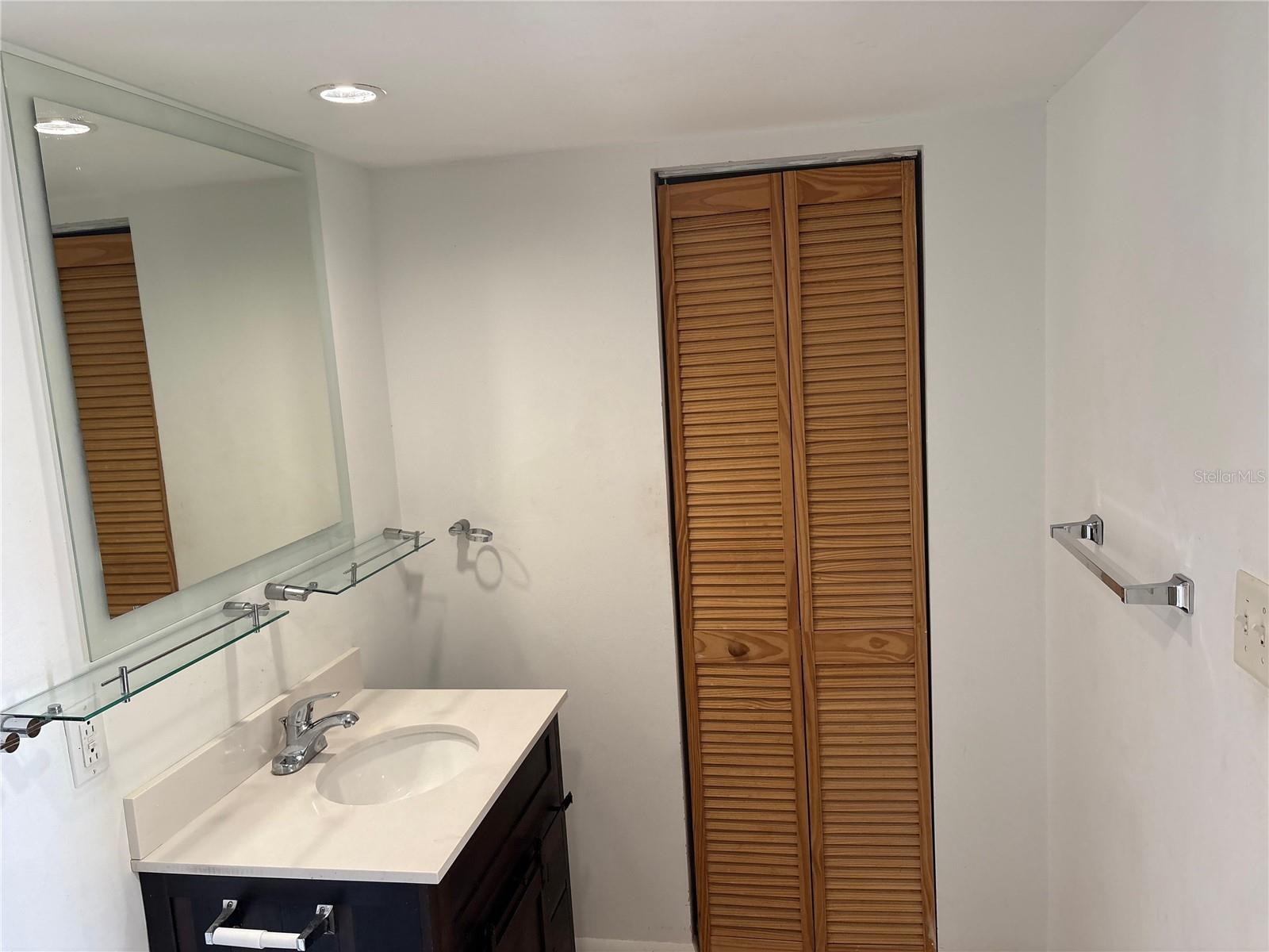 701 S Madison Ave #315 Property Photo 18