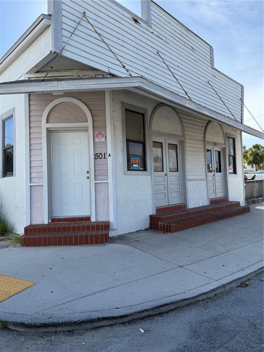 501 ATHENS STREET #A & B Property Photo 1