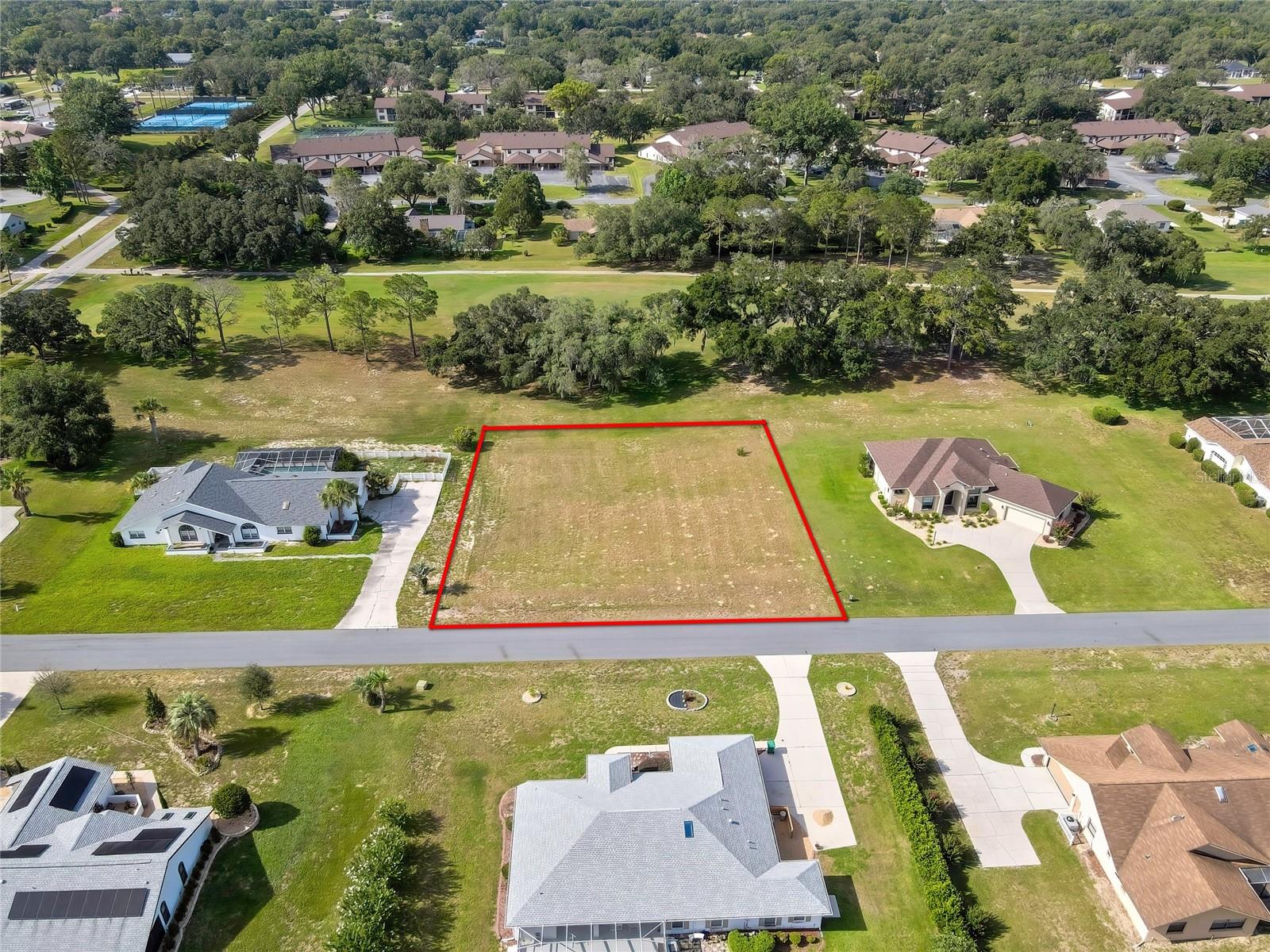 368 E Falconry Ct Property Photo 3