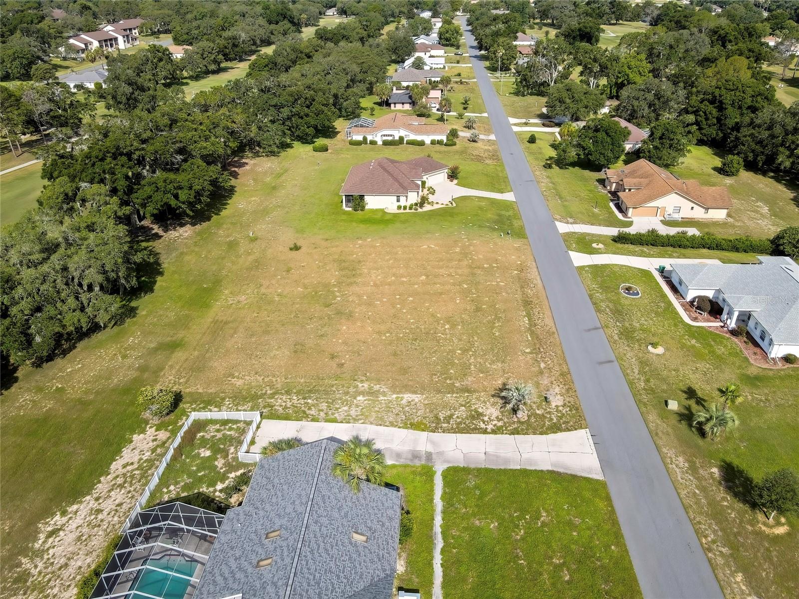 368 E Falconry Ct Property Photo 16
