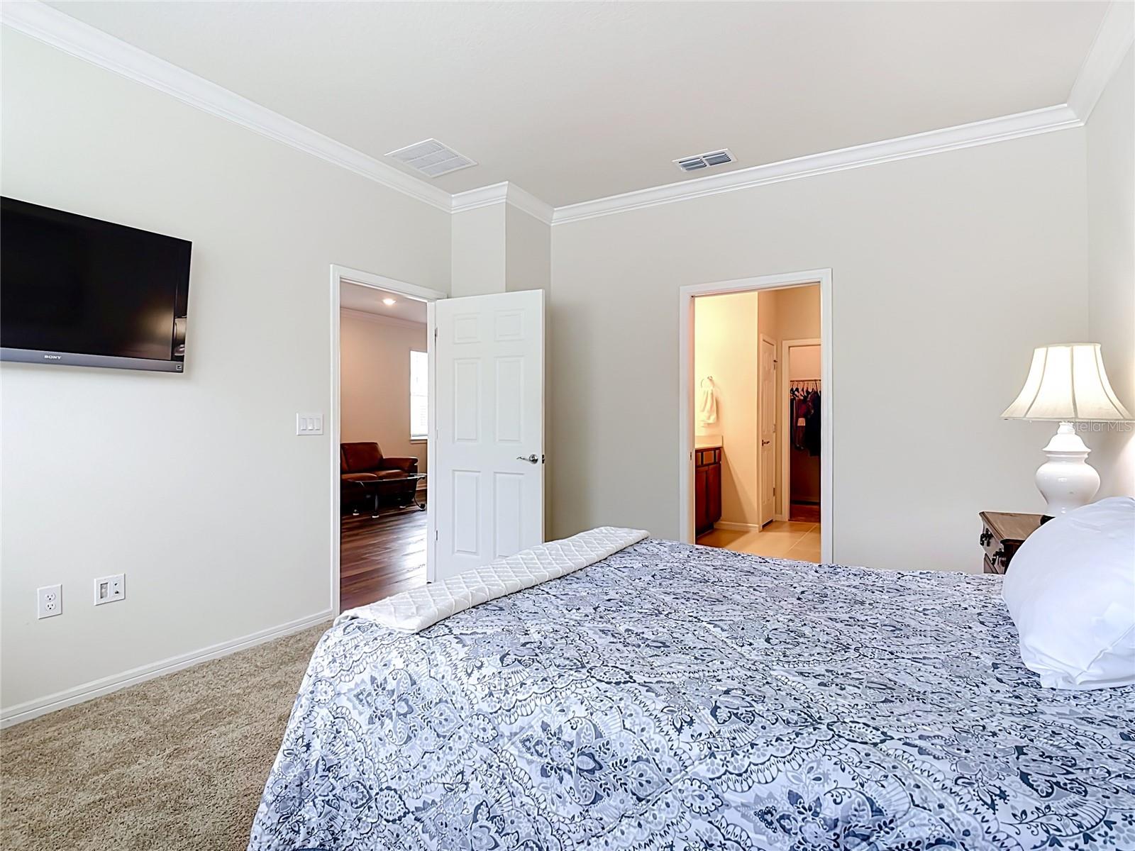 2949 Cherry Blossom Loop Property Photo 8