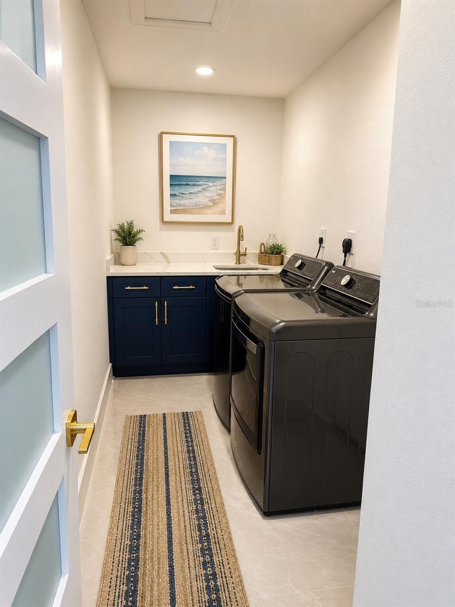 452 Bath Club Blvd N Property Photo 8