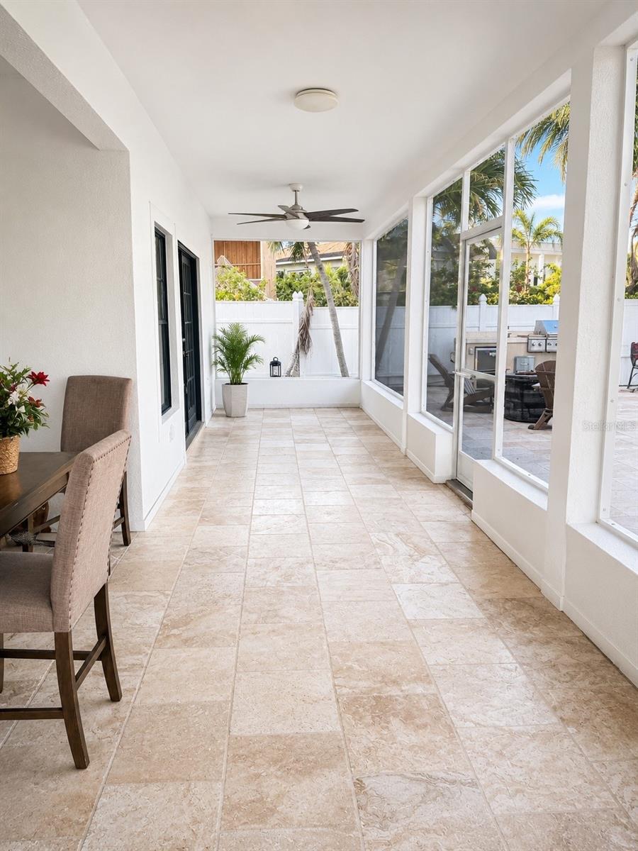 452 Bath Club Blvd N Property Photo 14