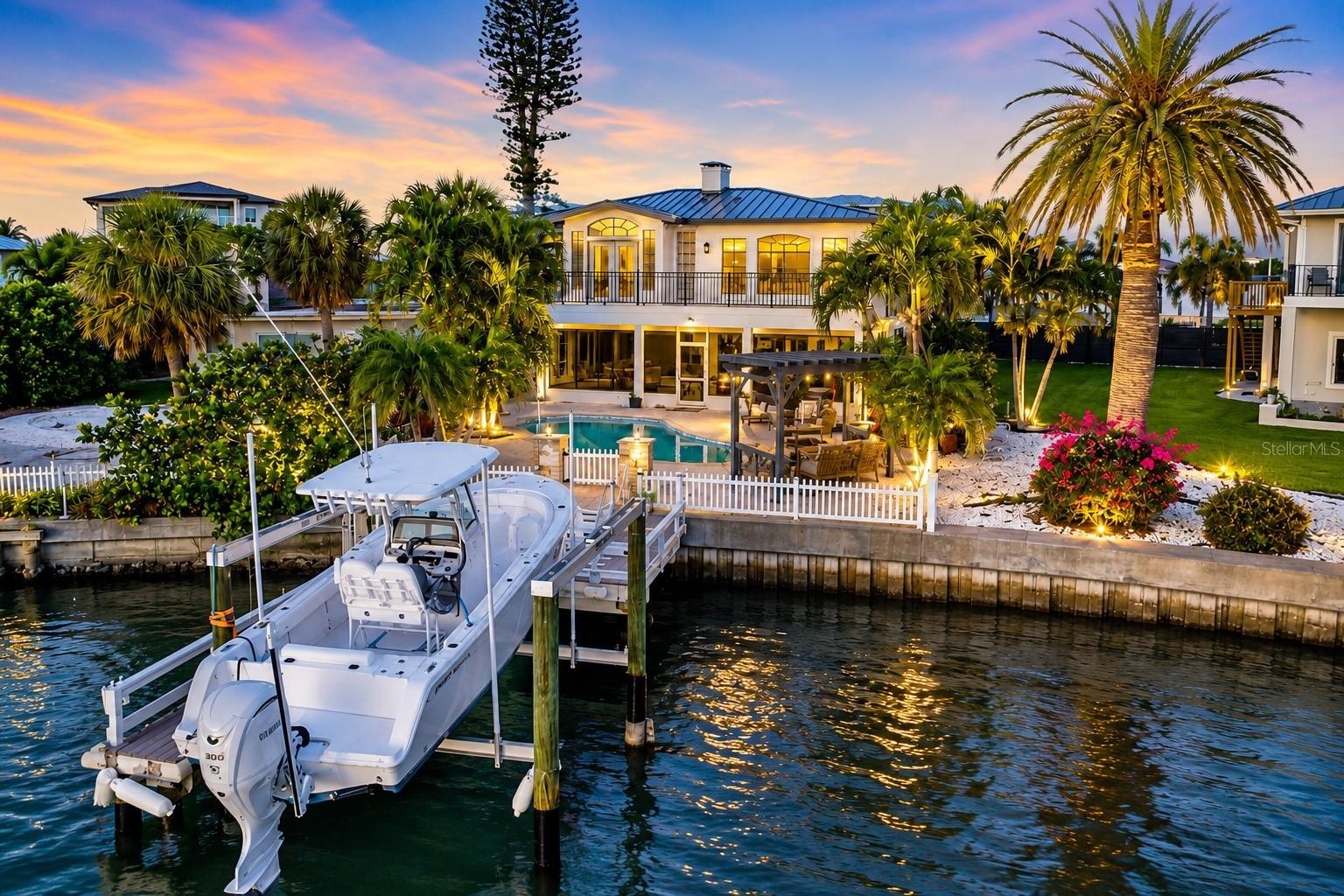 452 Bath Club Blvd N Property Photo 19
