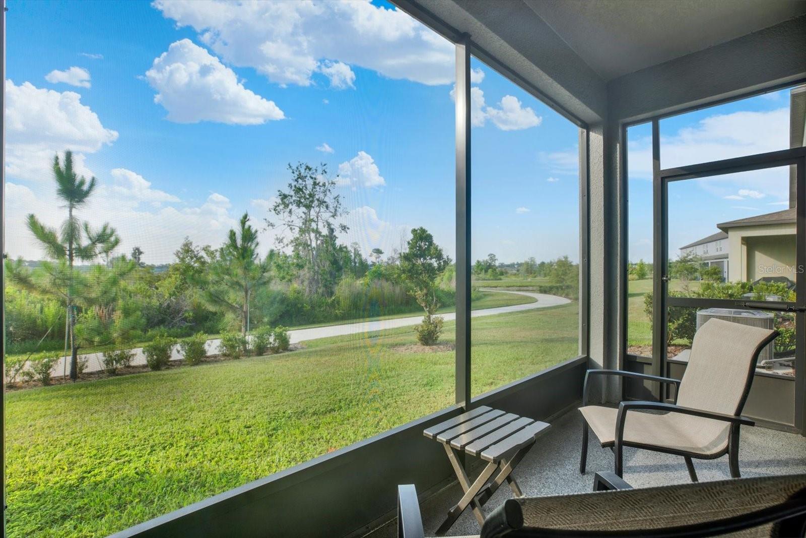 8852 Gallantree Pl Property Photo 2