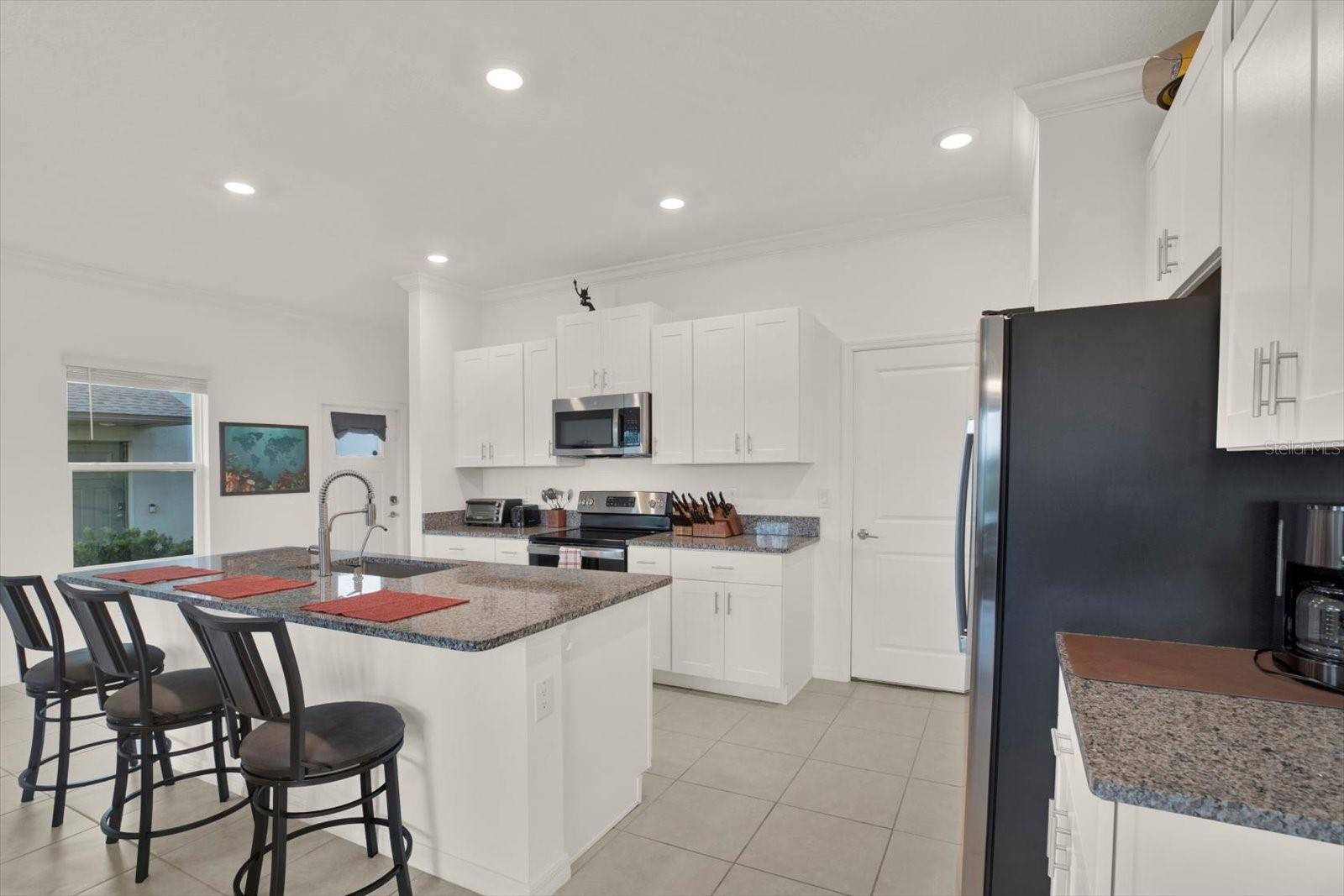 8852 Gallantree Pl Property Photo 5