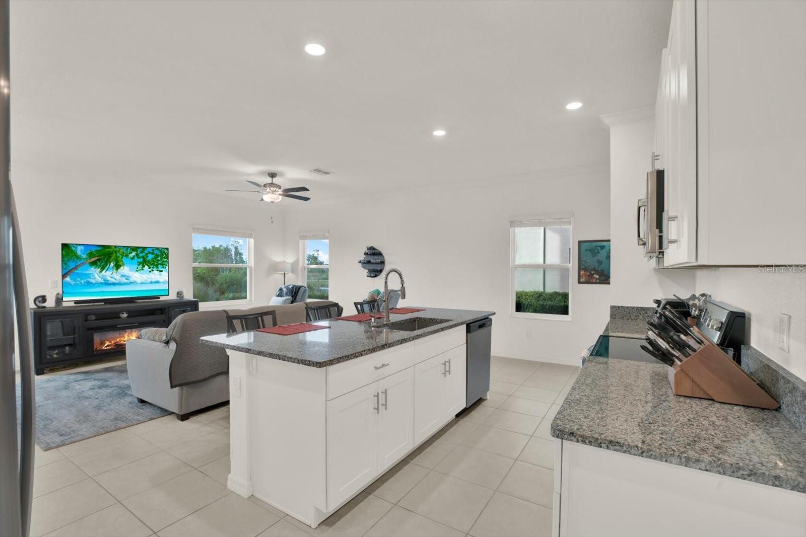 8852 Gallantree Pl Property Photo 10