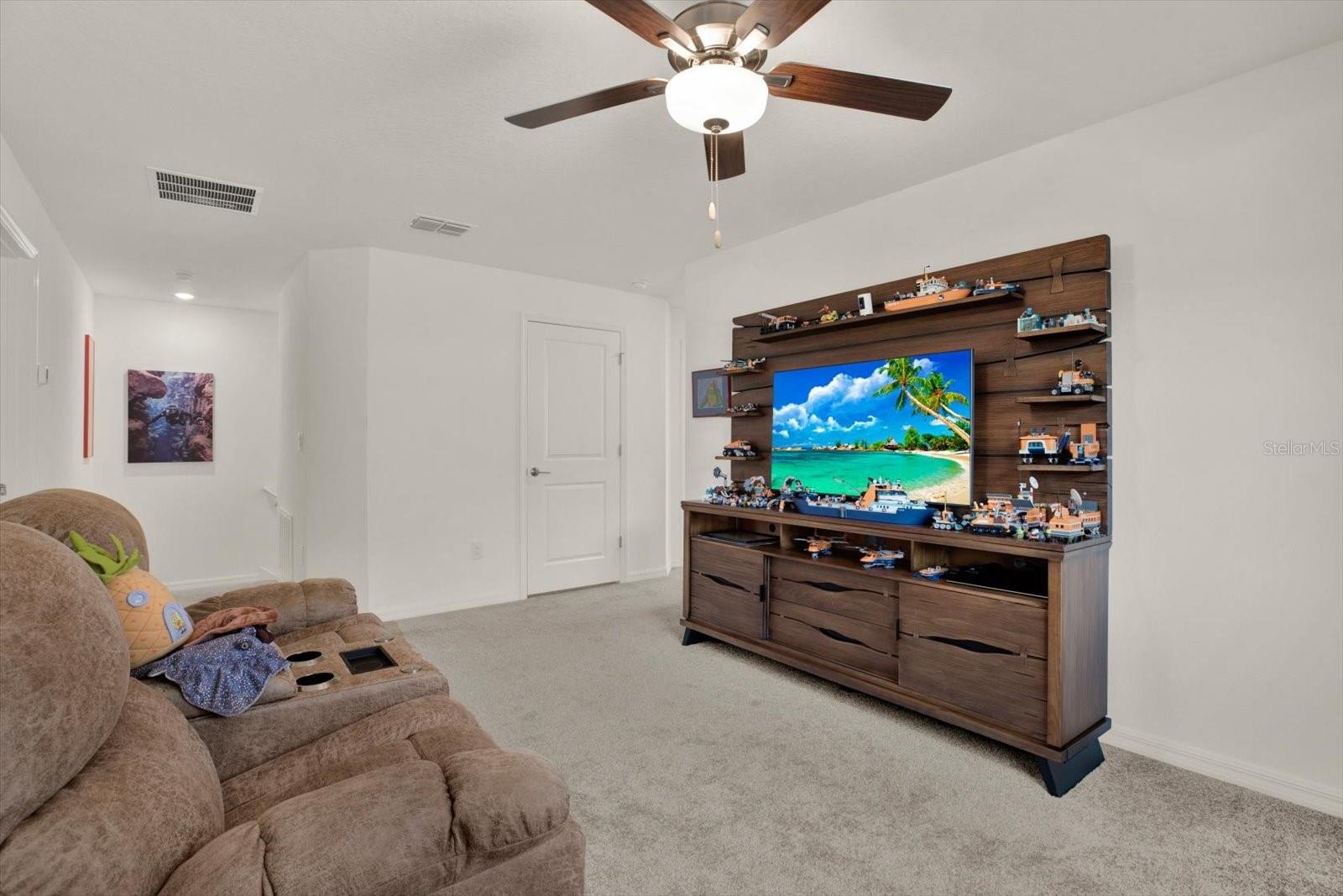 8852 Gallantree Pl Property Photo 18