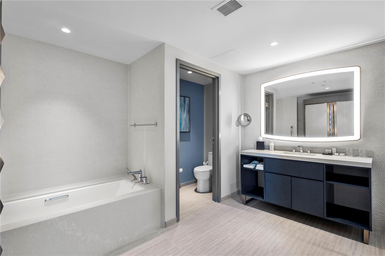 691 S Gulfview Blvd #1211 Property Photo 21