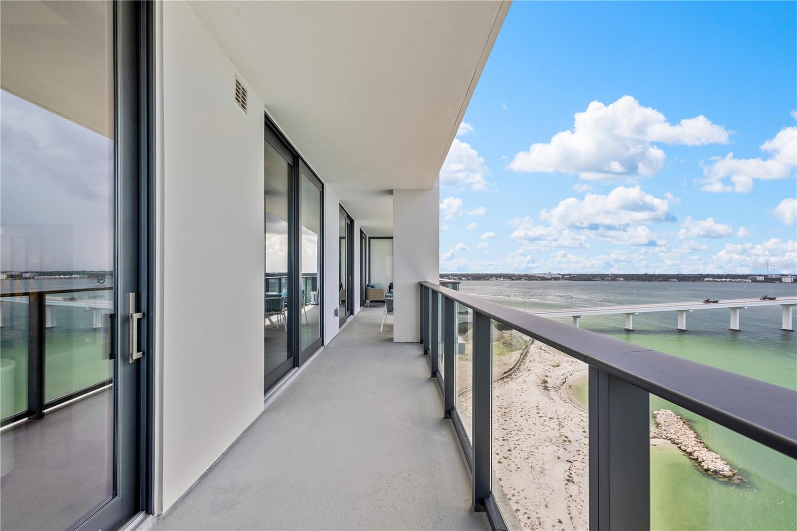 691 S Gulfview Blvd #1211 Property Photo 24