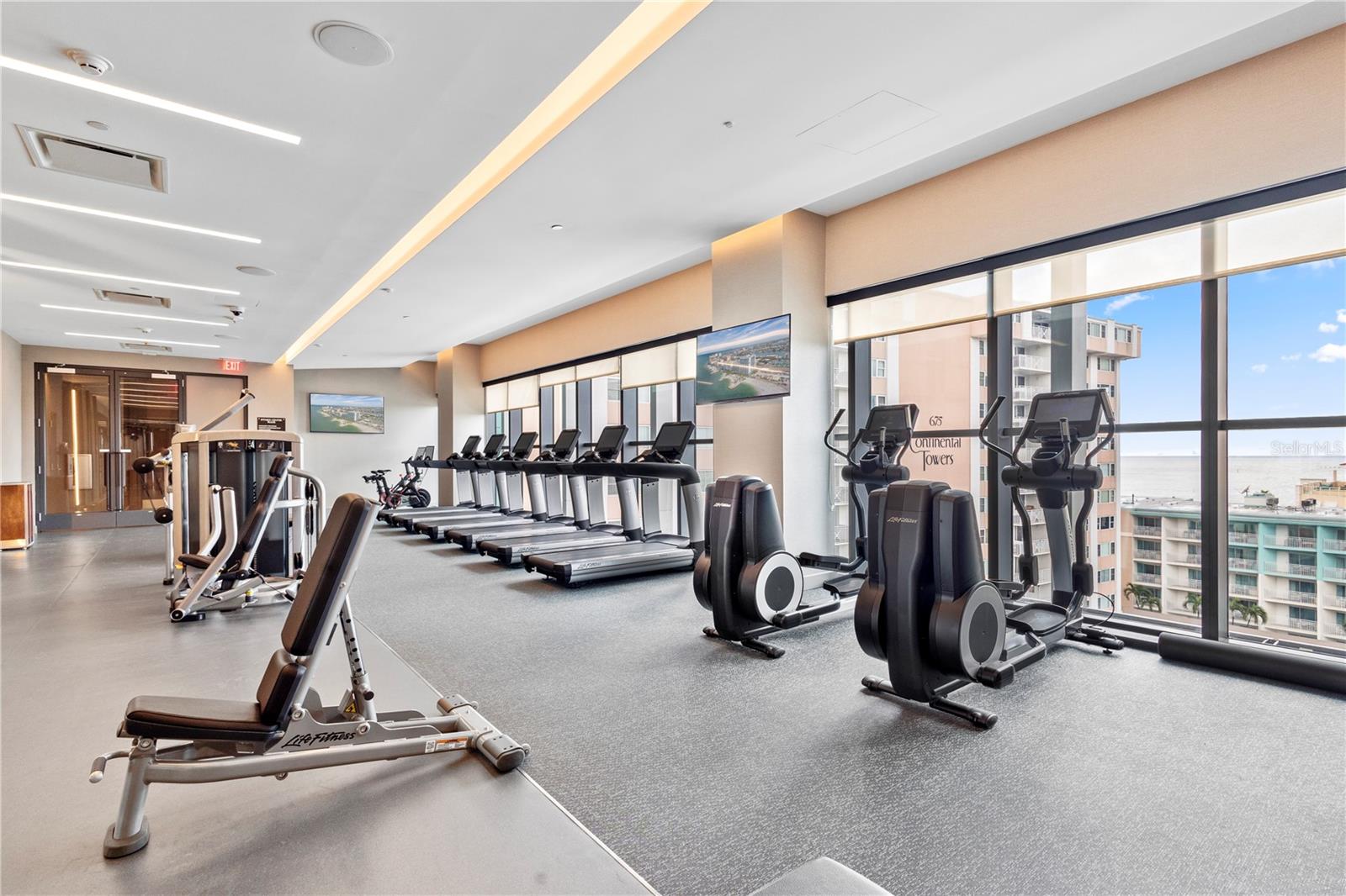 691 S Gulfview Blvd #1211 Property Photo 59