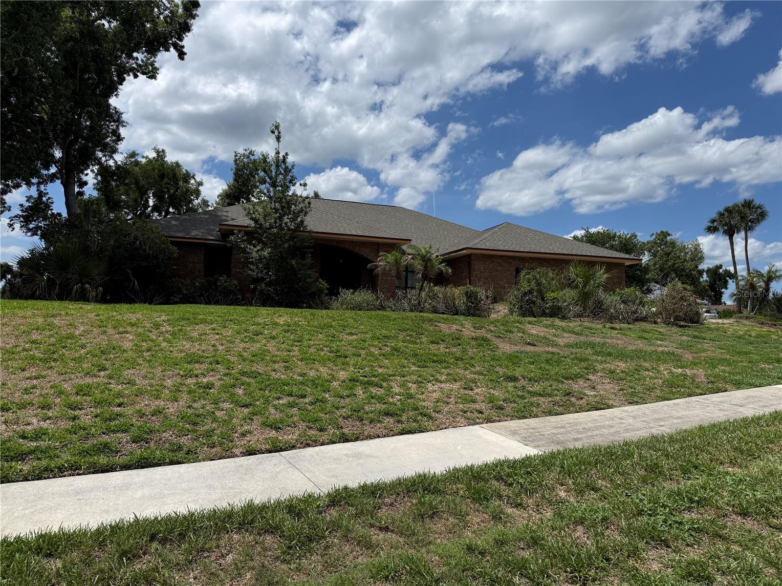 10005 Hunt Cliff Dr Property Photo 1