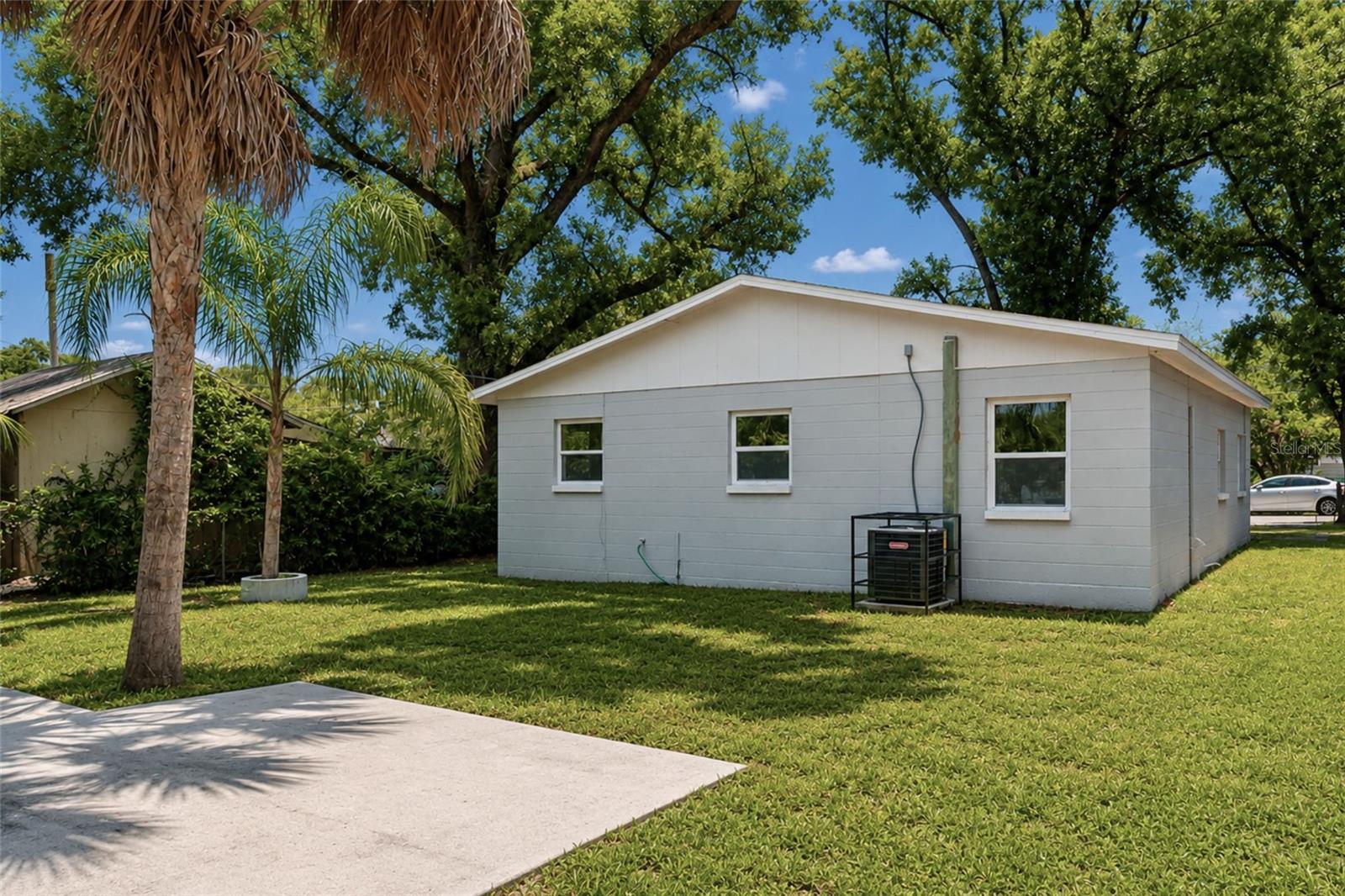 9412 N Elmer St Property Photo 17