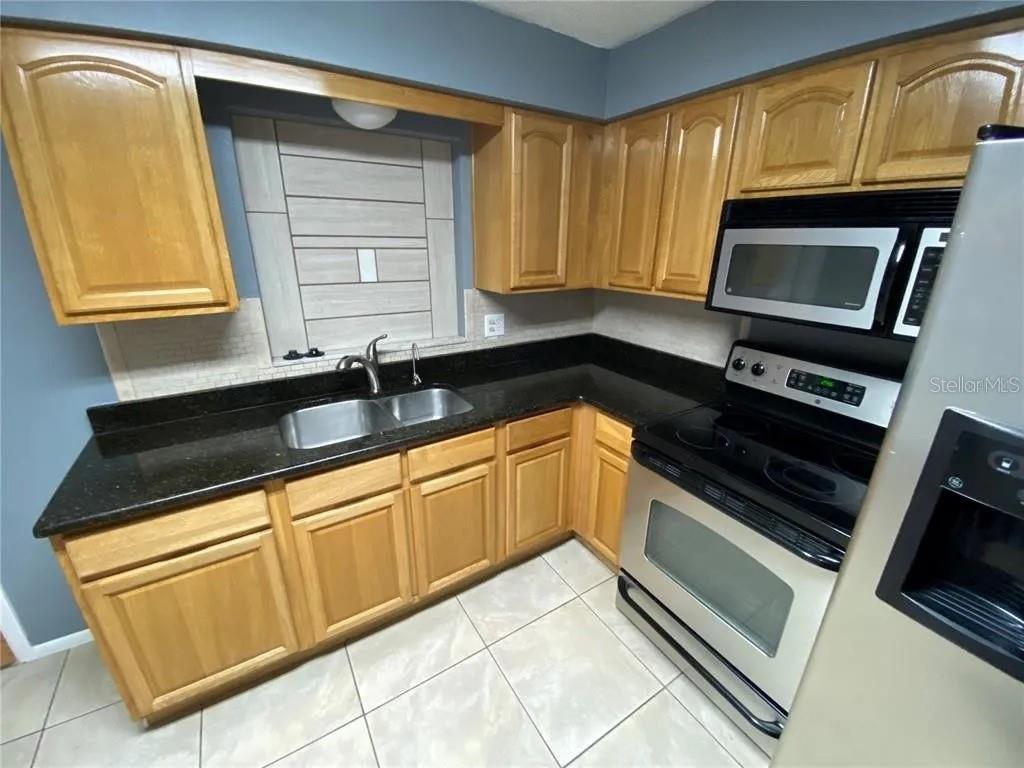 1430 Parkview Ln Property Photo 6