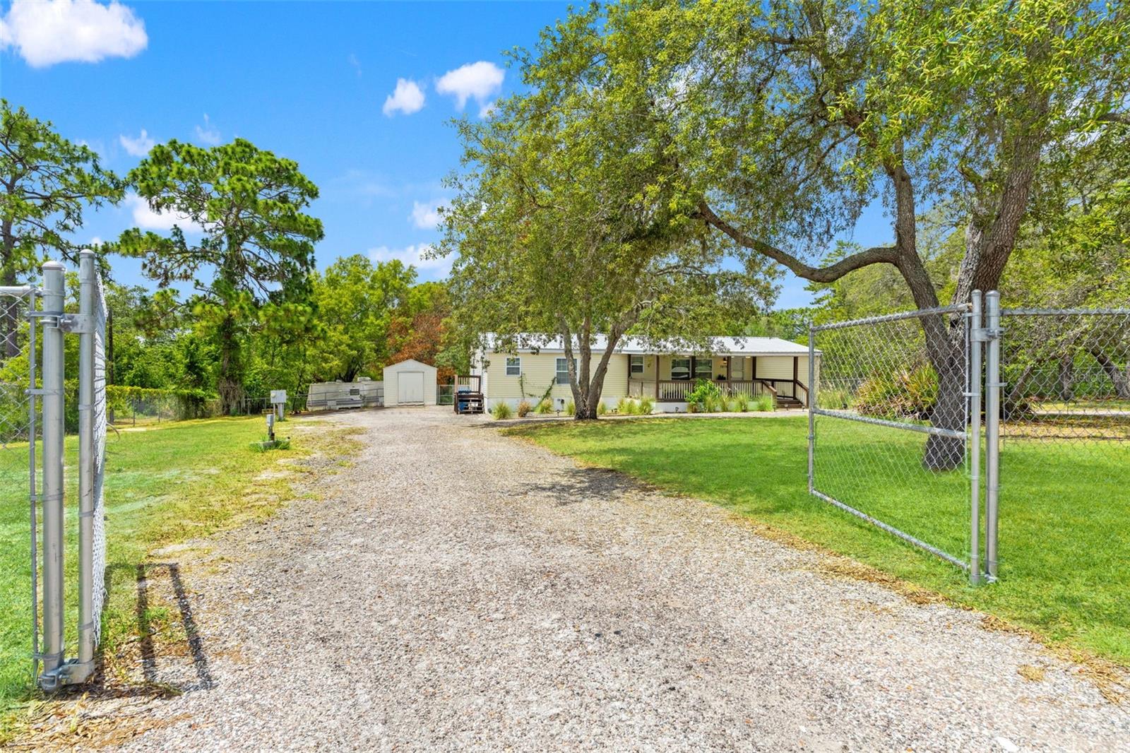 7876 Ridge Rd Property Photo 37