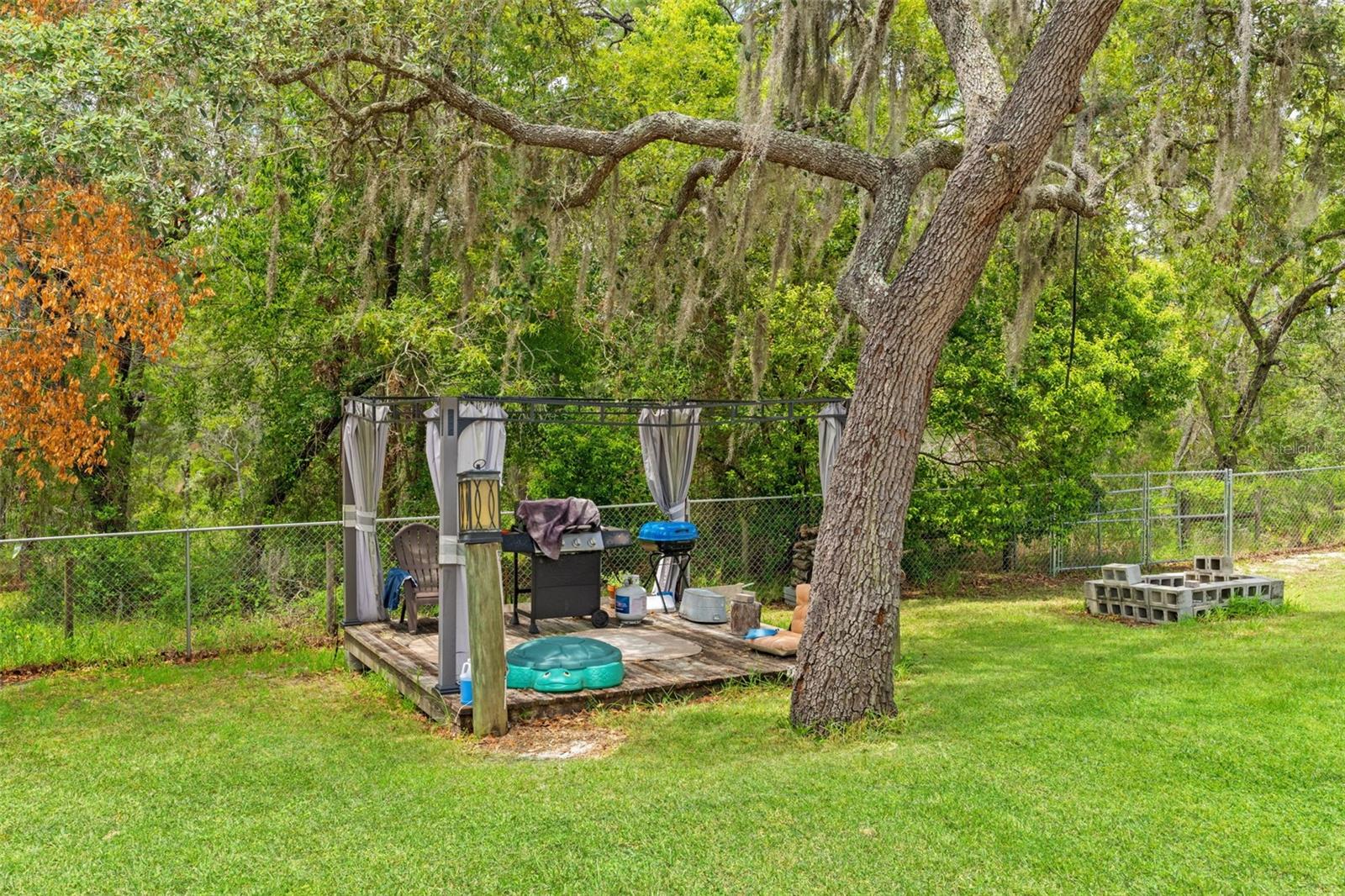 7876 Ridge Rd Property Photo 45