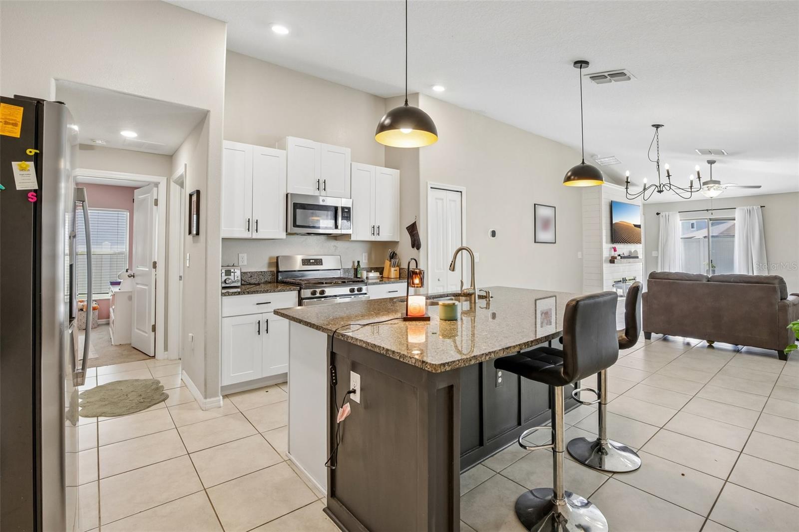 9415 Lemon Drop Loop Property Photo 14