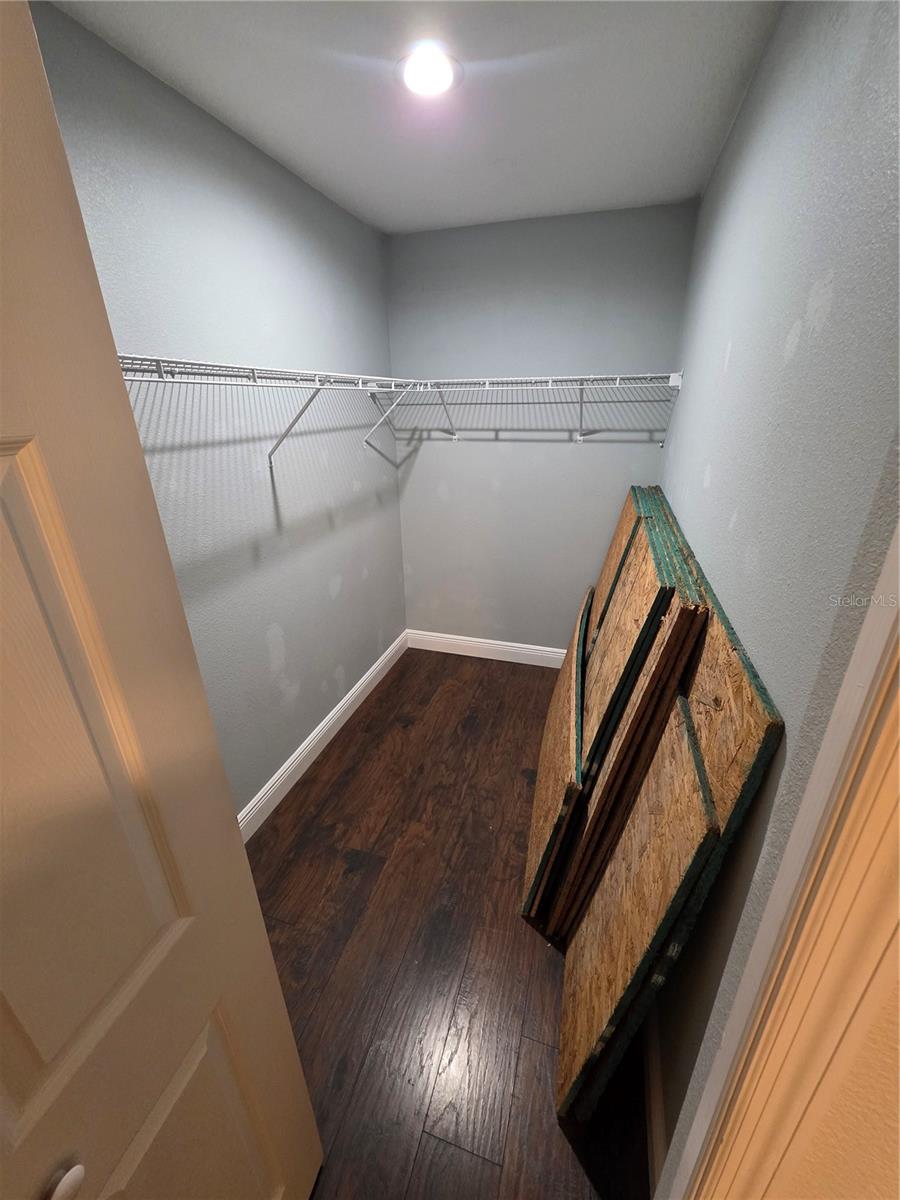 1607 E Linebaugh Ave Property Photo 14