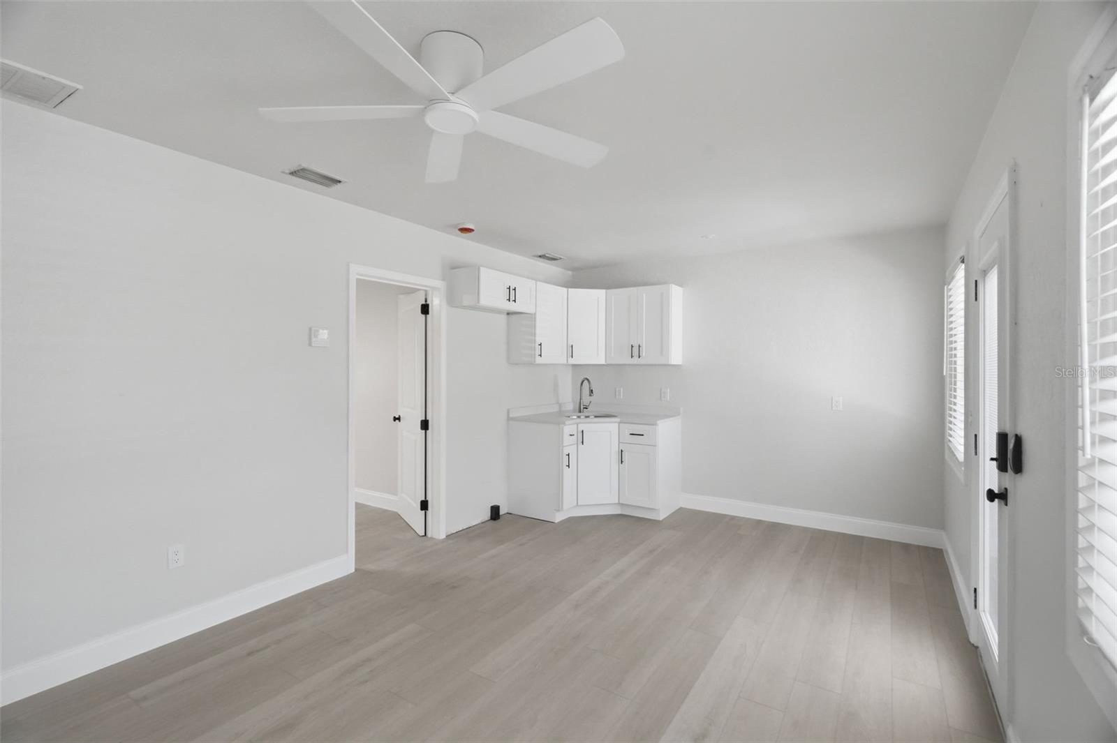 3101 Beach Blvd S #1-5 Property Photo 5
