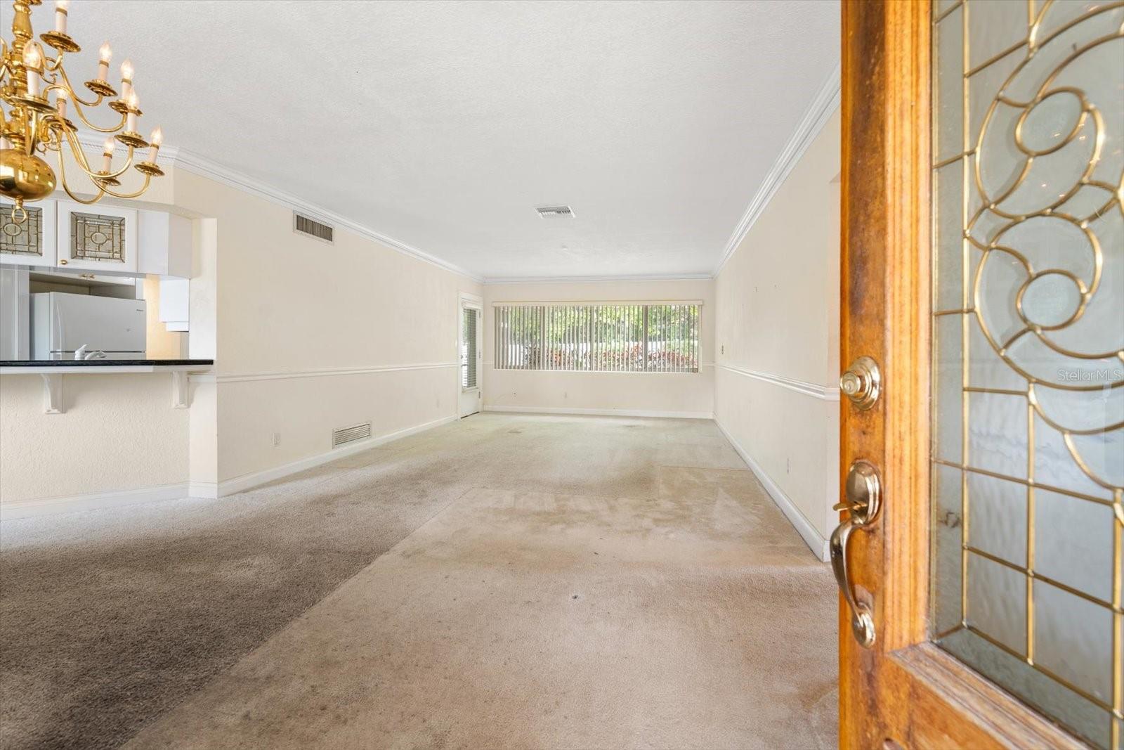 230 Garden Cir Property Photo 3
