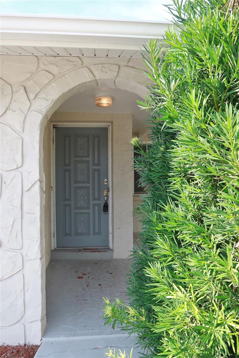 6533 Ridge Crest Dr Property Photo 3