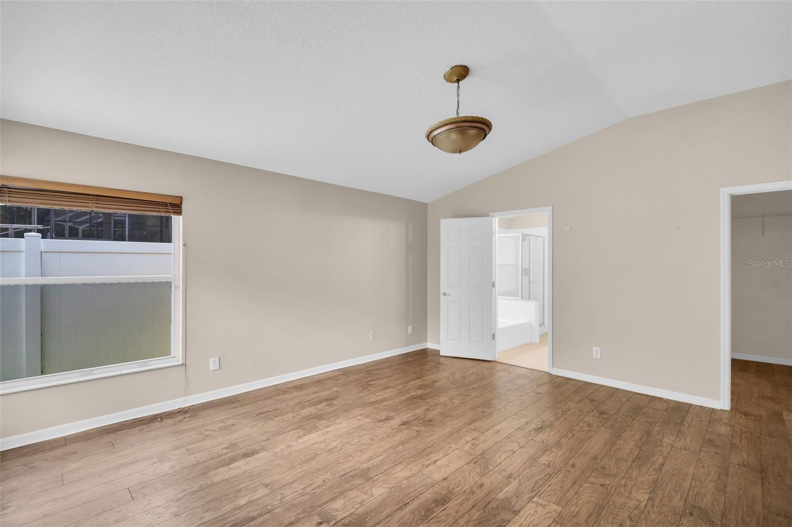 12415 Rustic View Ct Property Photo 6