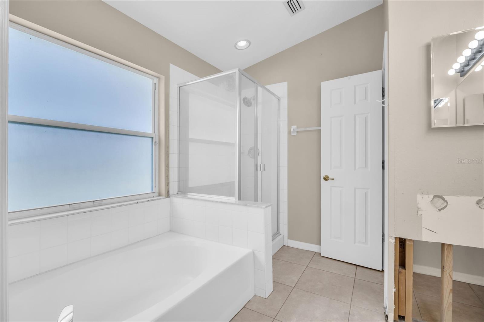 12415 Rustic View Ct Property Photo 9
