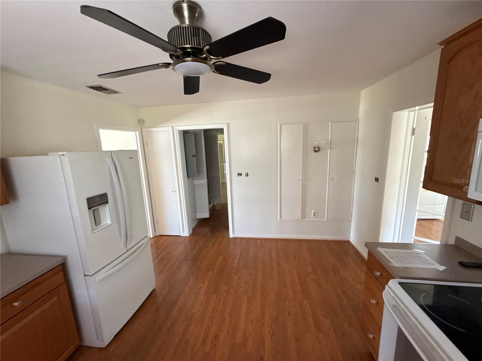 1485 Davis Ave Property Photo 7