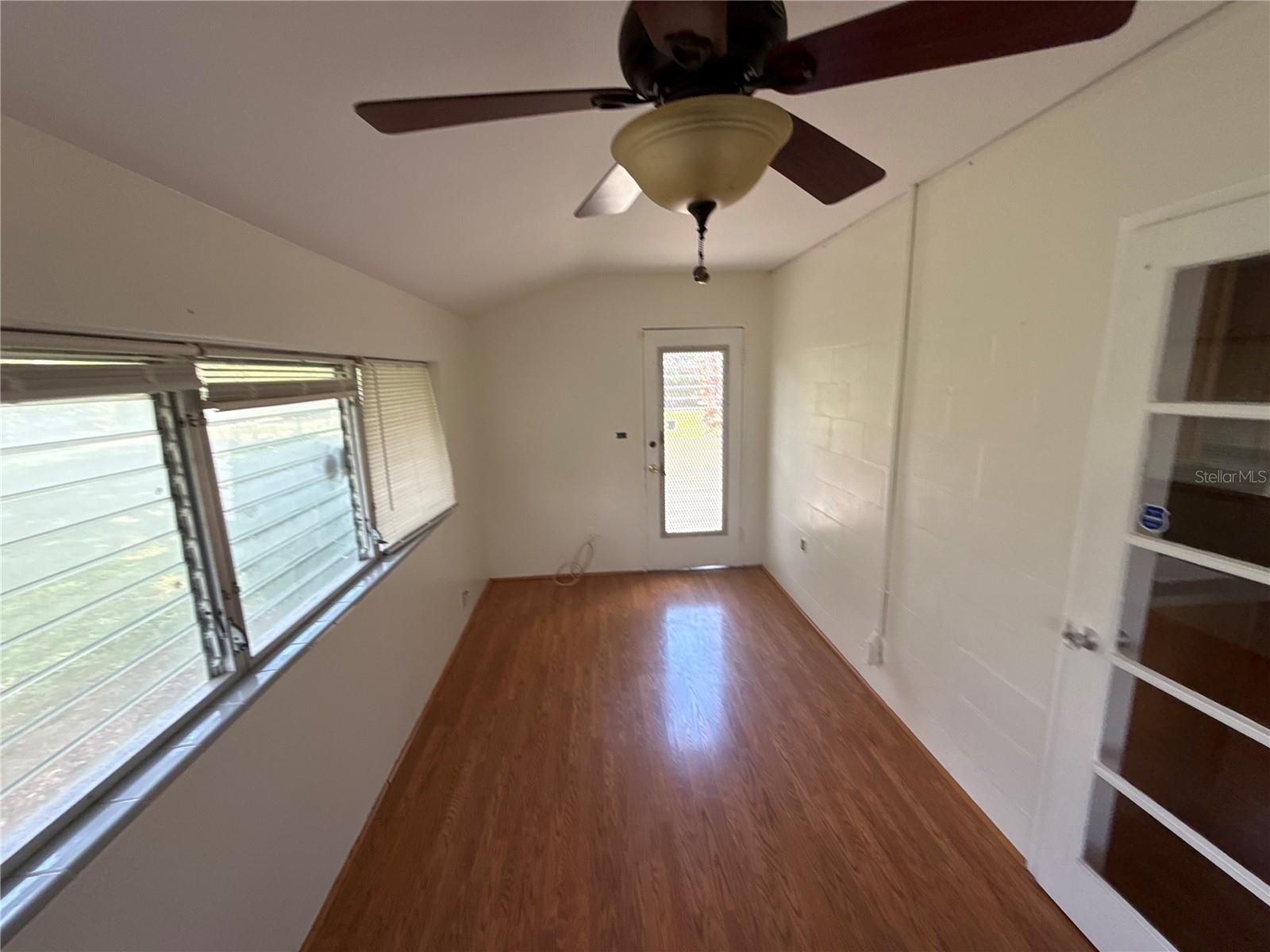 1485 Davis Ave Property Photo 8