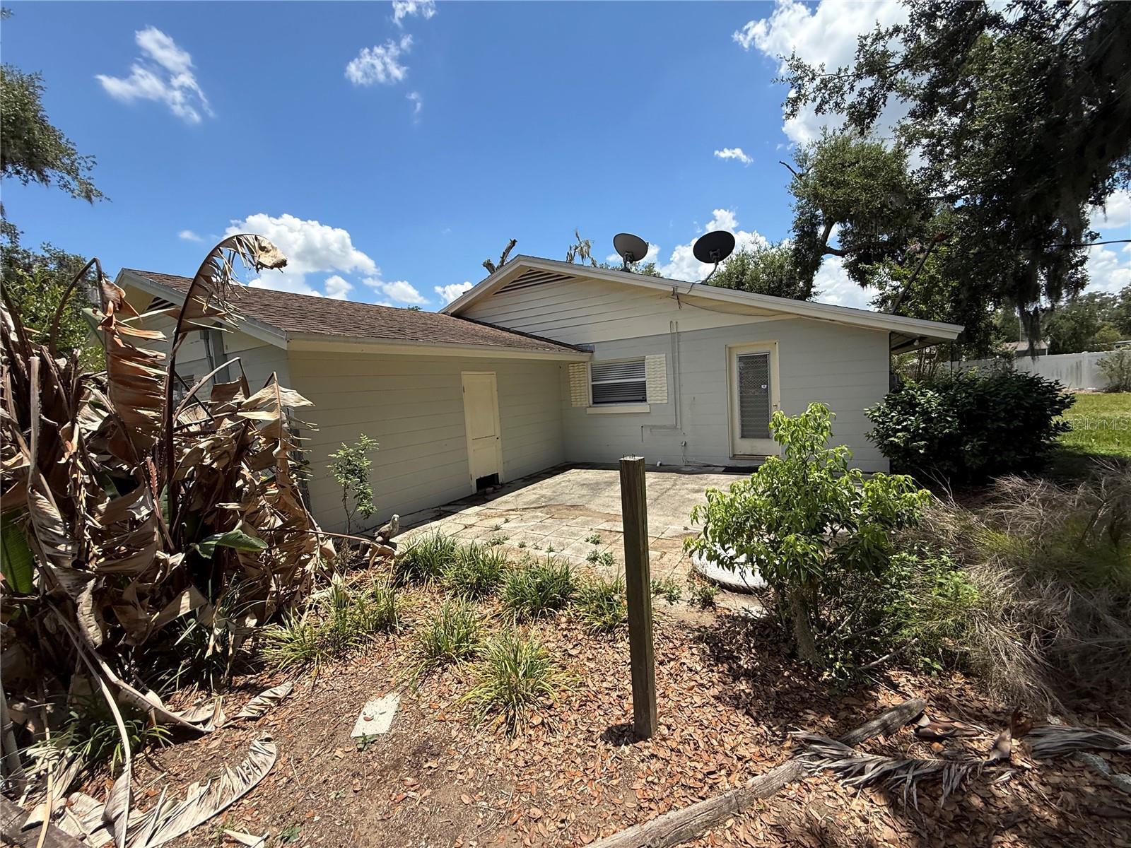 1485 Davis Ave Property Photo 18