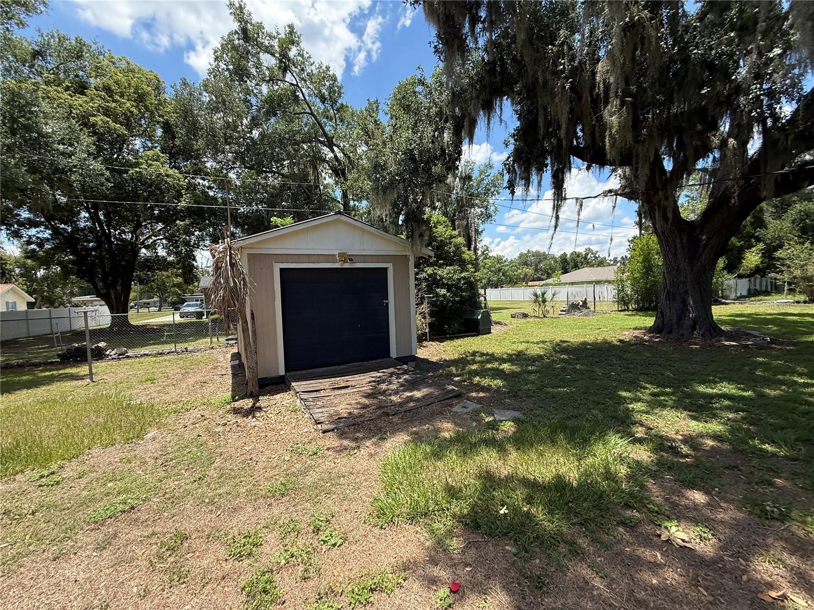 1485 Davis Ave Property Photo 20