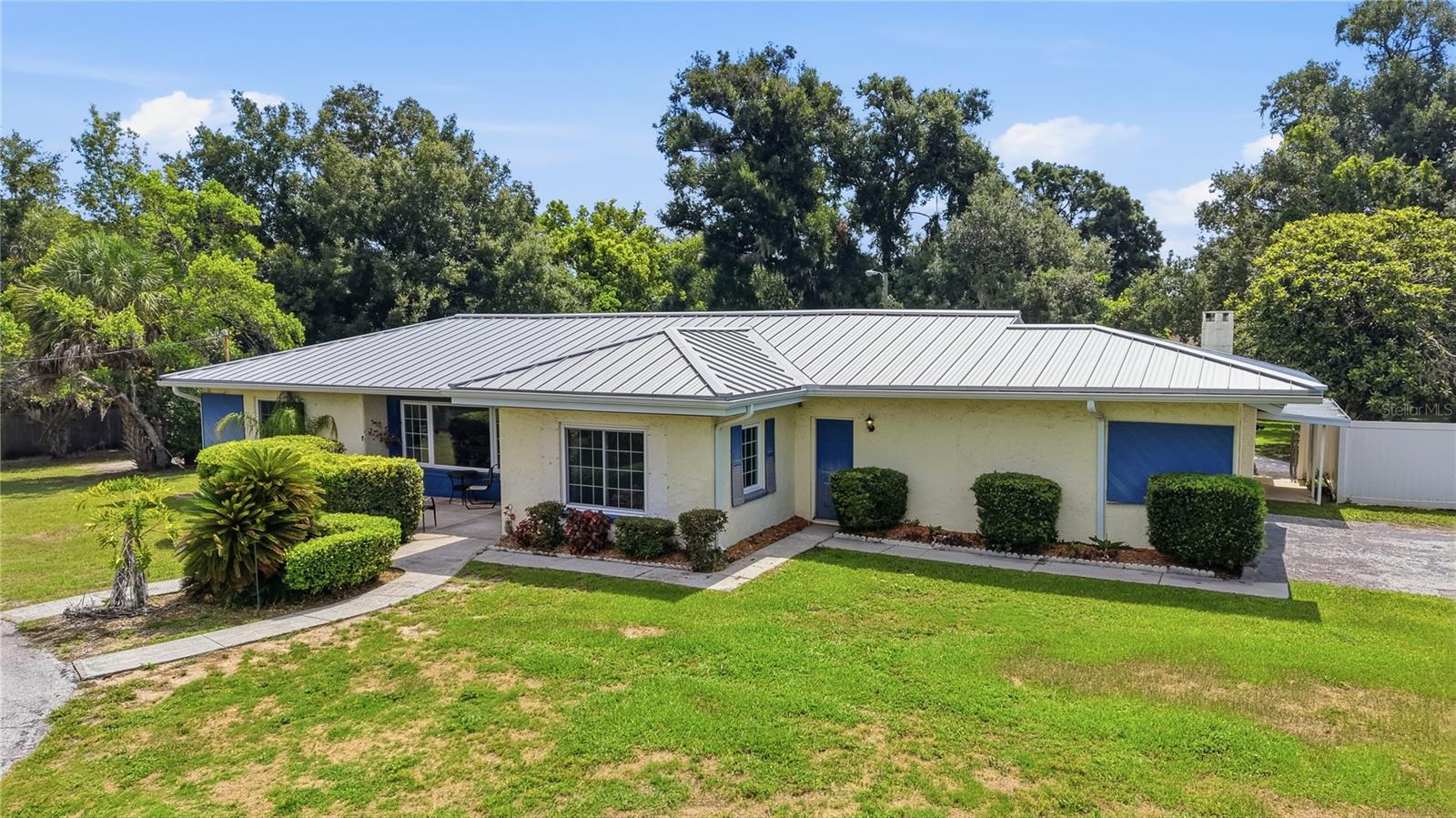 1011 Emerald Dr Property Photo 34