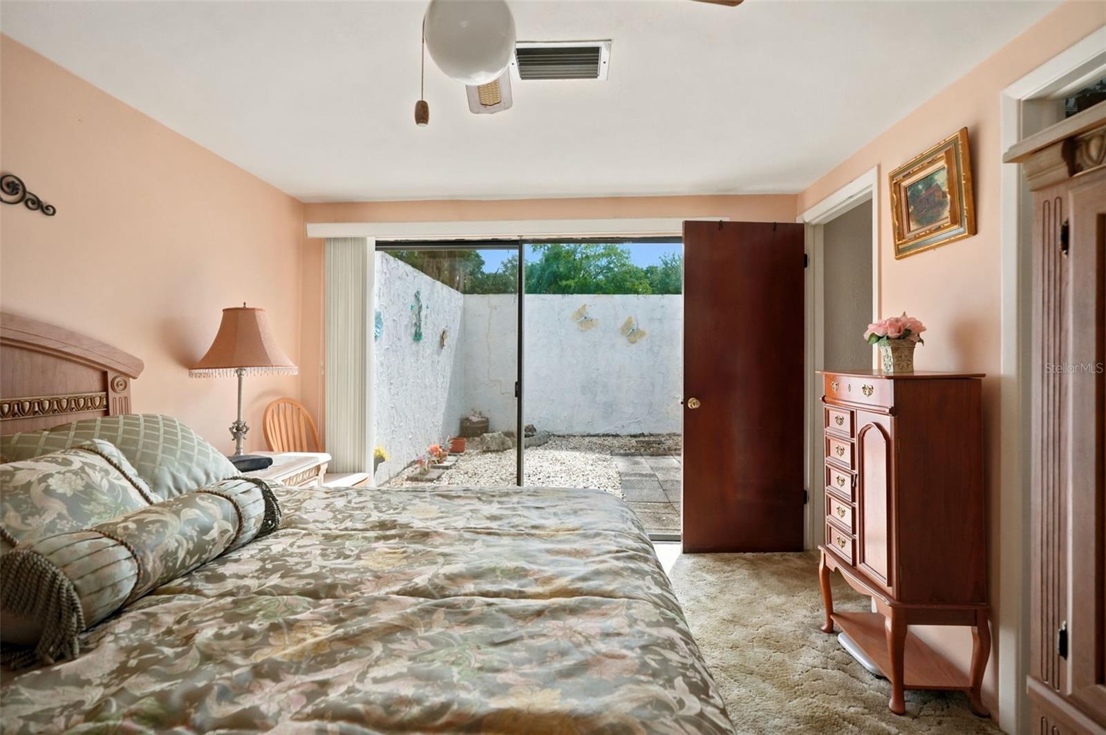 7835 Fox Den Row Property Photo 22