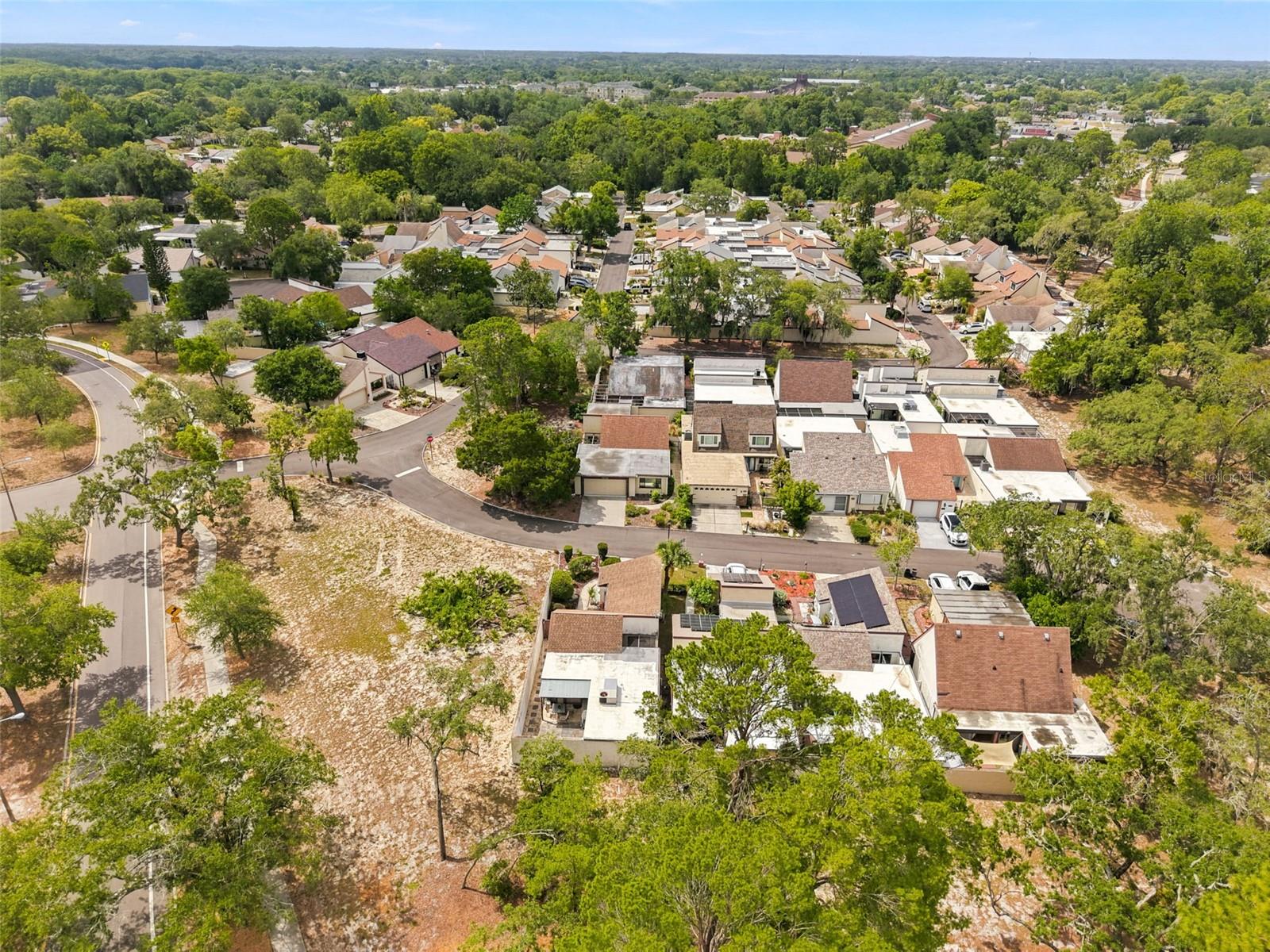 7835 Fox Den Row Property Photo 34