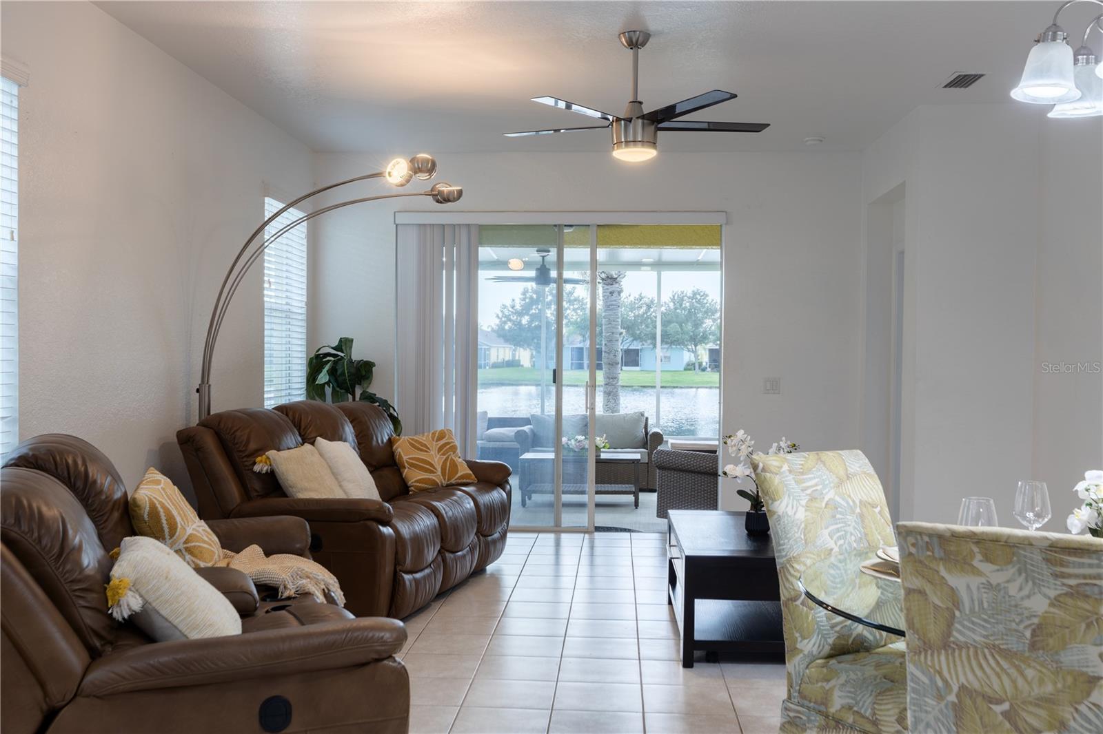 11447 Captiva Kay Dr Property Photo 4
