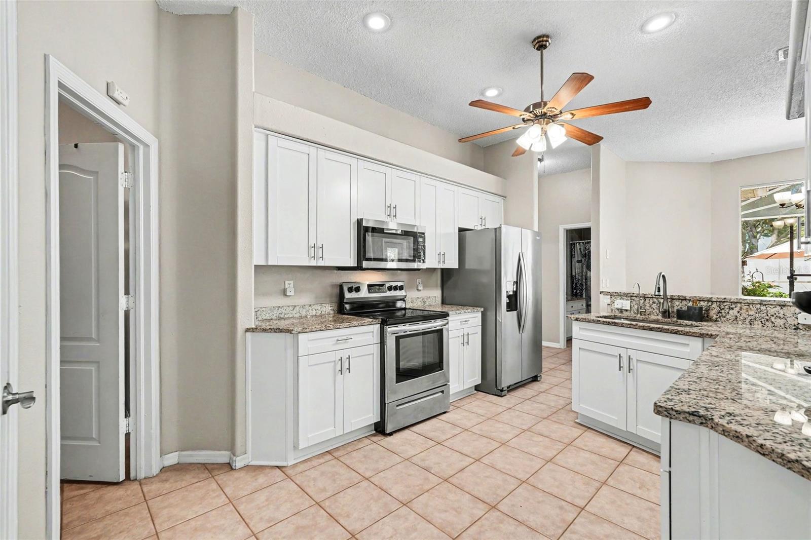 3944 Lema Dr Property Photo 14