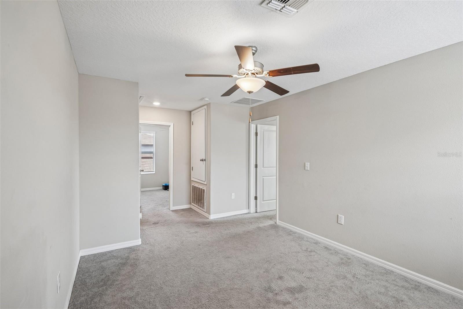 10360 Blue Plume Ct Property Photo 9