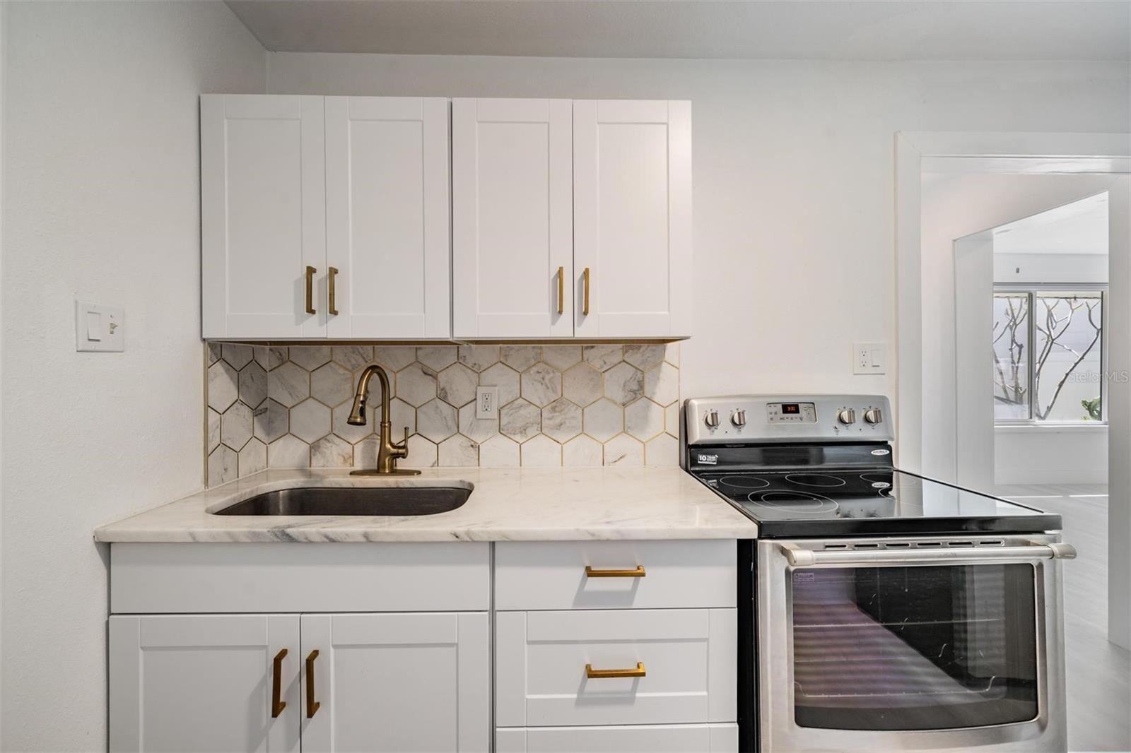 14060 Miramar Ave Property Photo 32