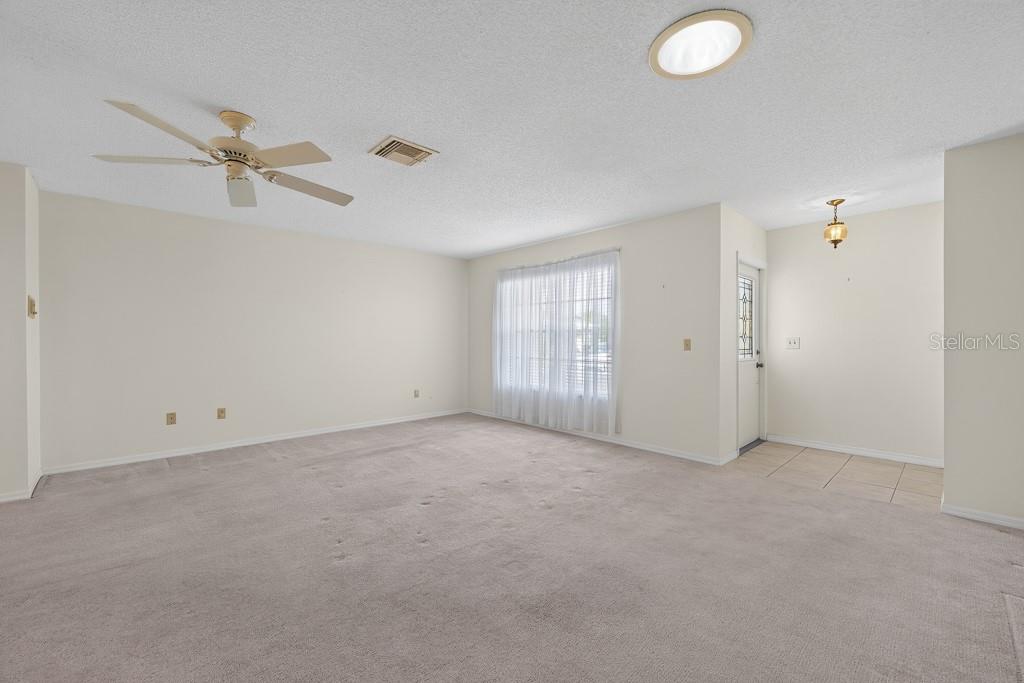 106 Silverbell Ct Property Photo 5