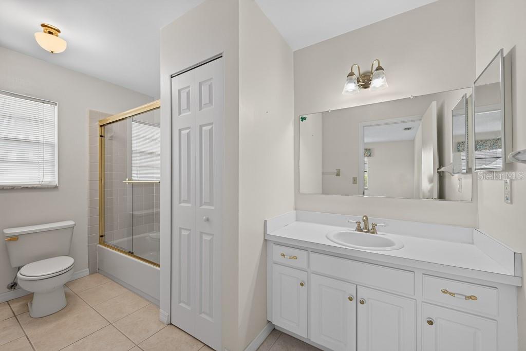 106 Silverbell Ct Property Photo 35