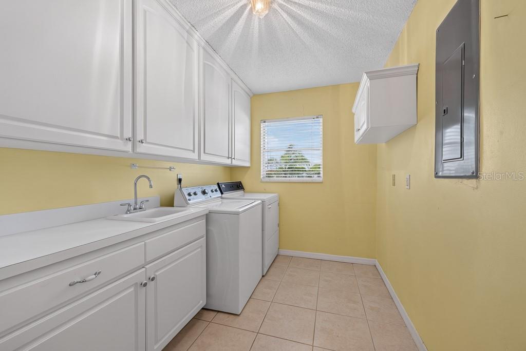 106 Silverbell Ct Property Photo 36