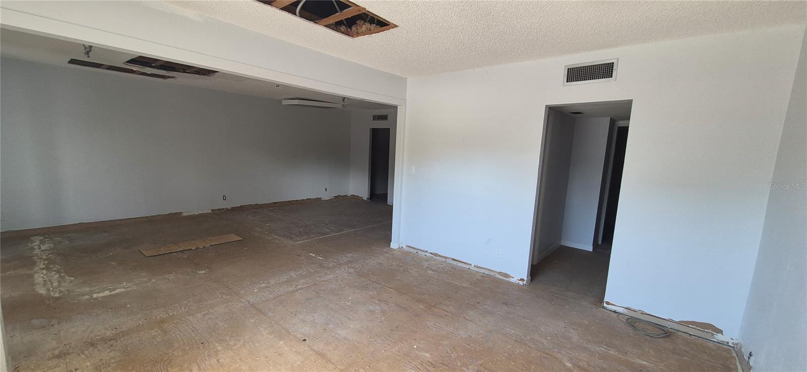 7789 131st St N Property Photo 14