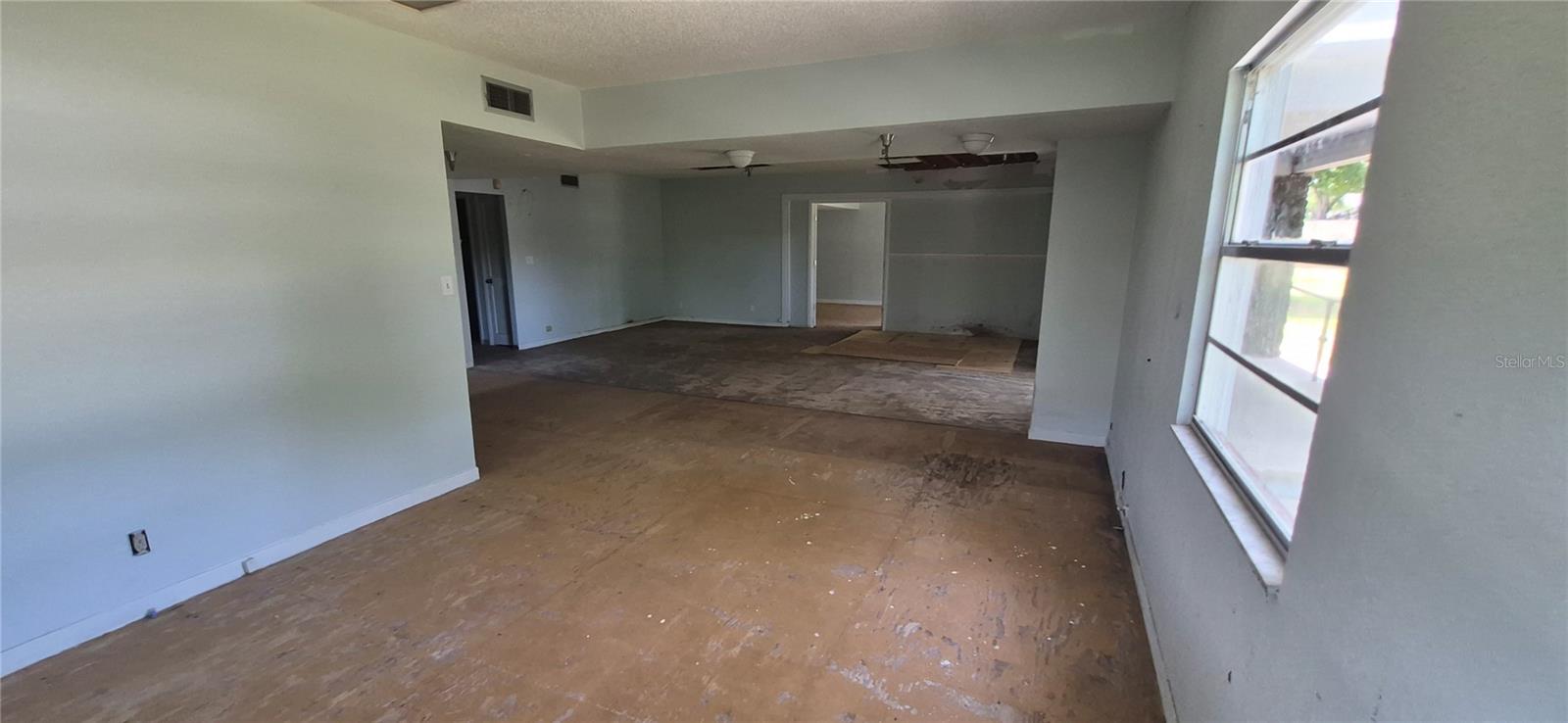 7789 131st St N Property Photo 17