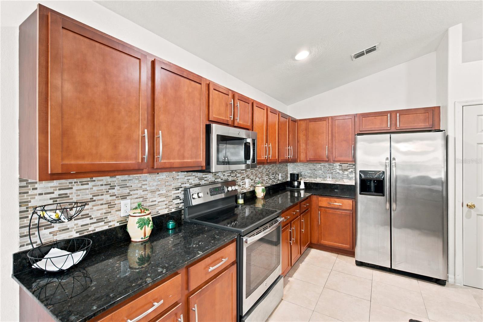 13475 Teaberry Ln Property Photo 6