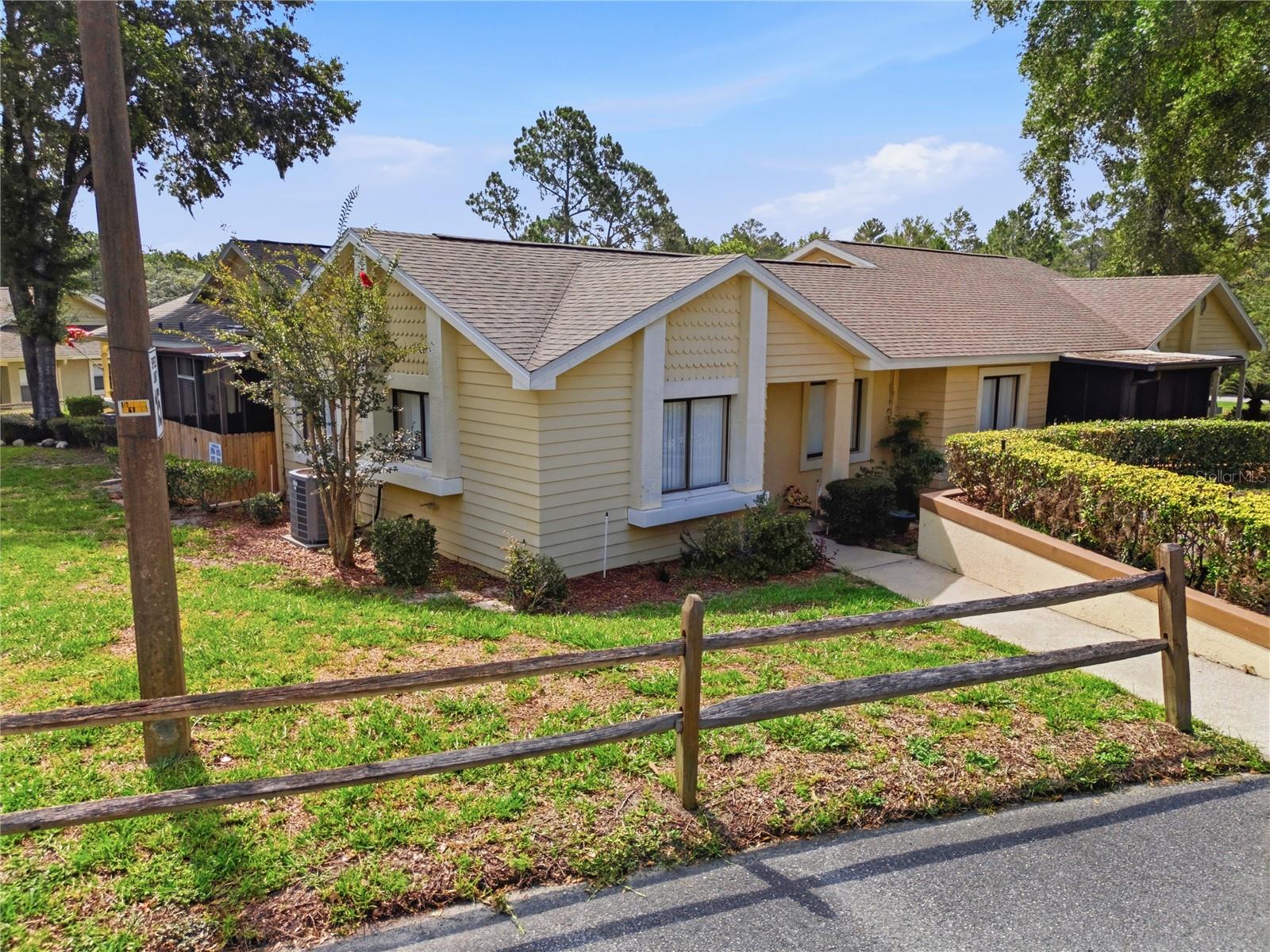 8160 STURBRIDGE CT #8160 Property Photo 1