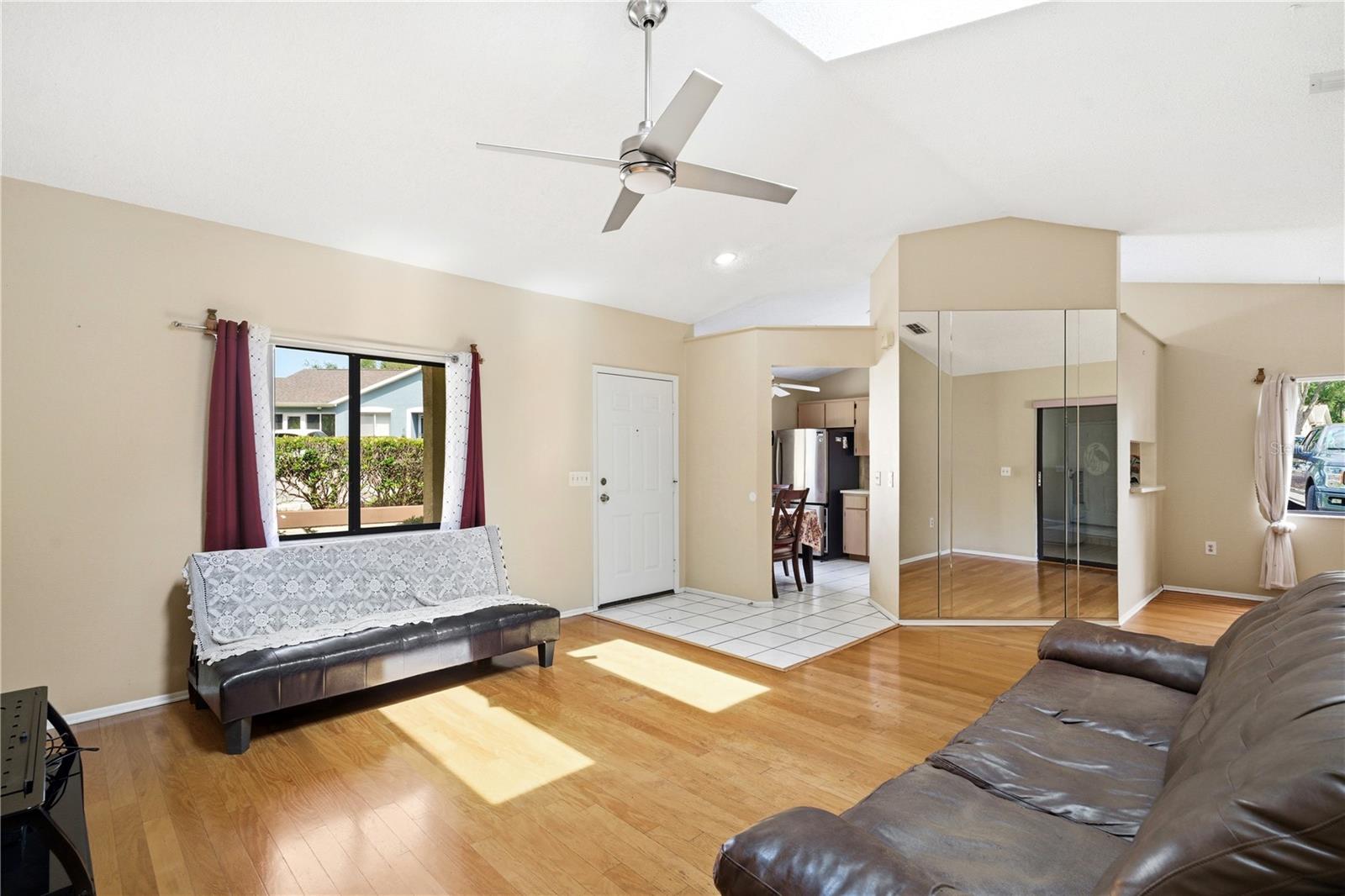 8160 Sturbridge Ct #8160 Property Photo 4